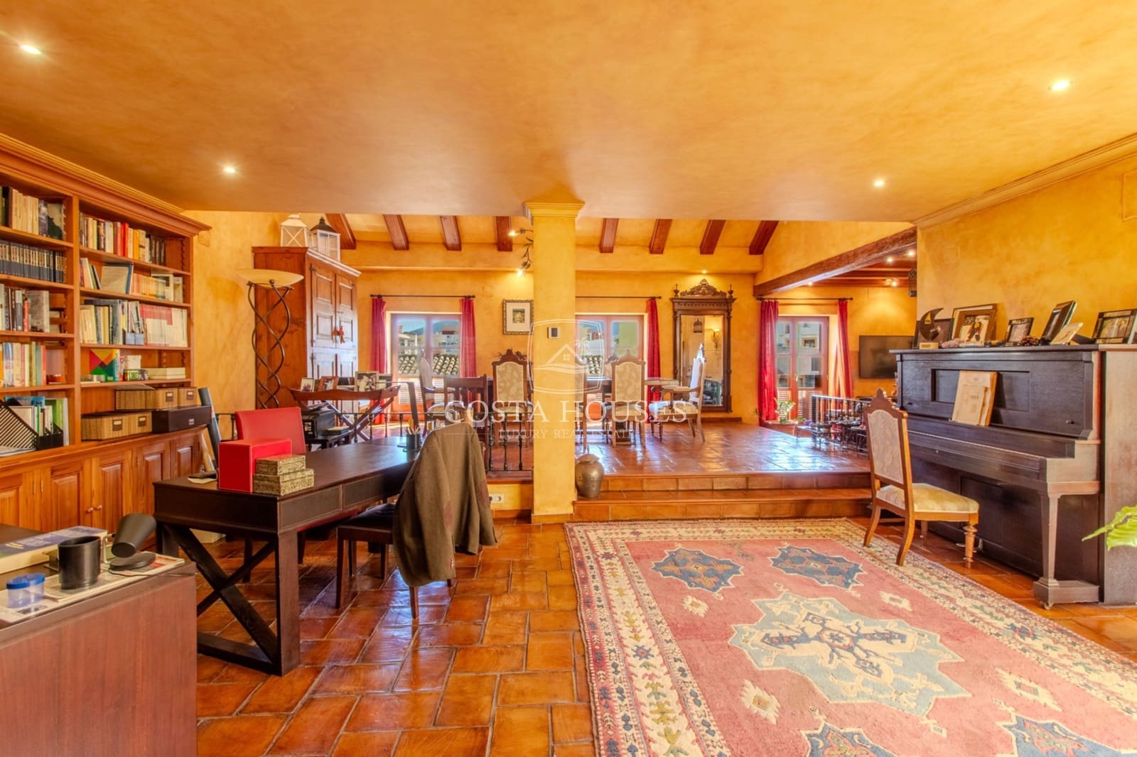 4 bedroom Townhouse for sale in Denia with garage - € 1,350,000 (Ref: 9164805)