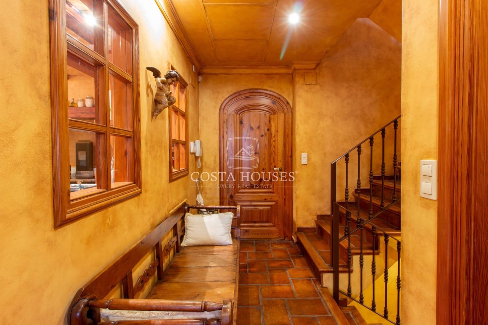 4 bedroom Townhouse for sale in Denia with garage - € 1,350,000 (Ref: 9164805)