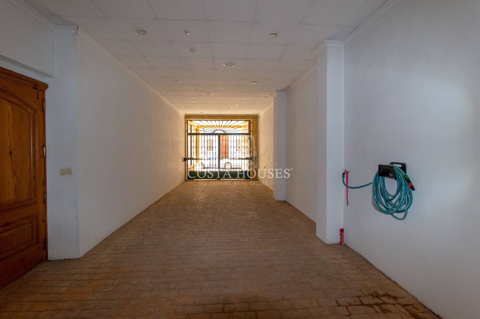 4 bedroom Townhouse for sale in Denia with garage - € 1,350,000 (Ref: 9164805)