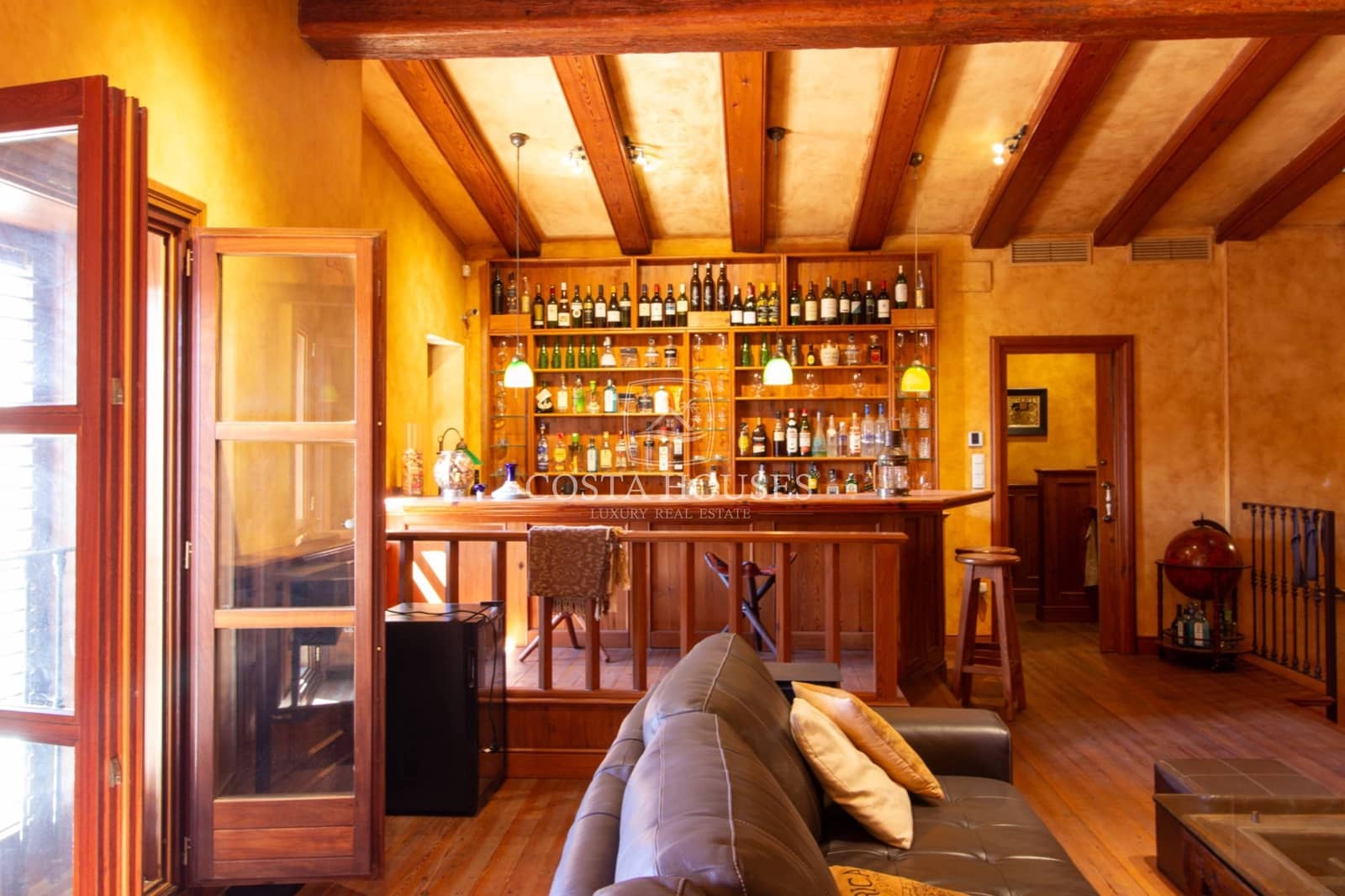 4 bedroom Townhouse for sale in Denia with garage - € 1,350,000 (Ref: 9164805)