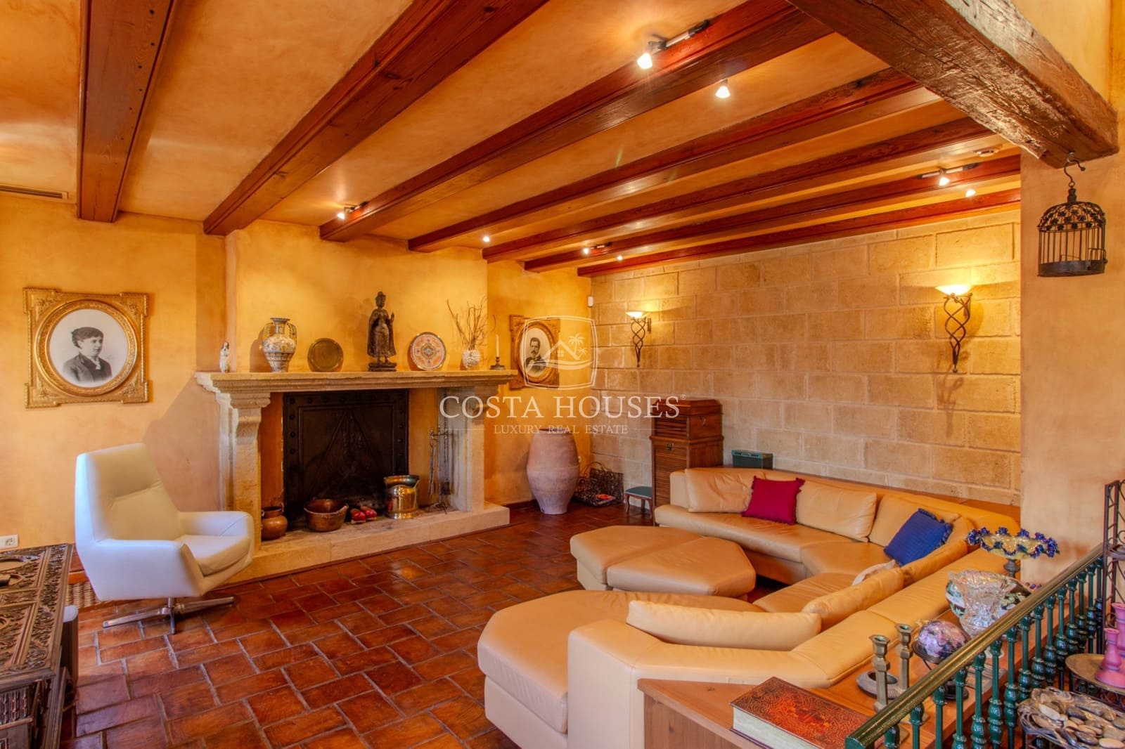 4 bedroom Townhouse for sale in Denia with garage - € 1,350,000 (Ref: 9164805)