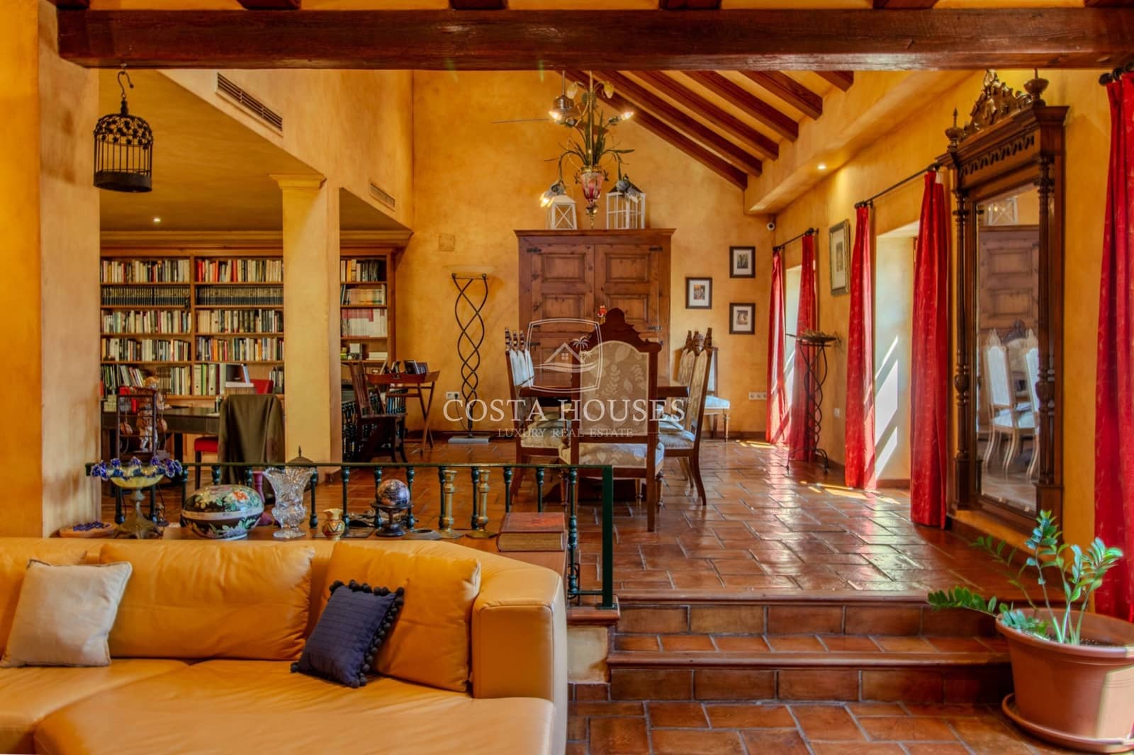 4 bedroom Townhouse for sale in Denia with garage - € 1,350,000 (Ref: 9164805)