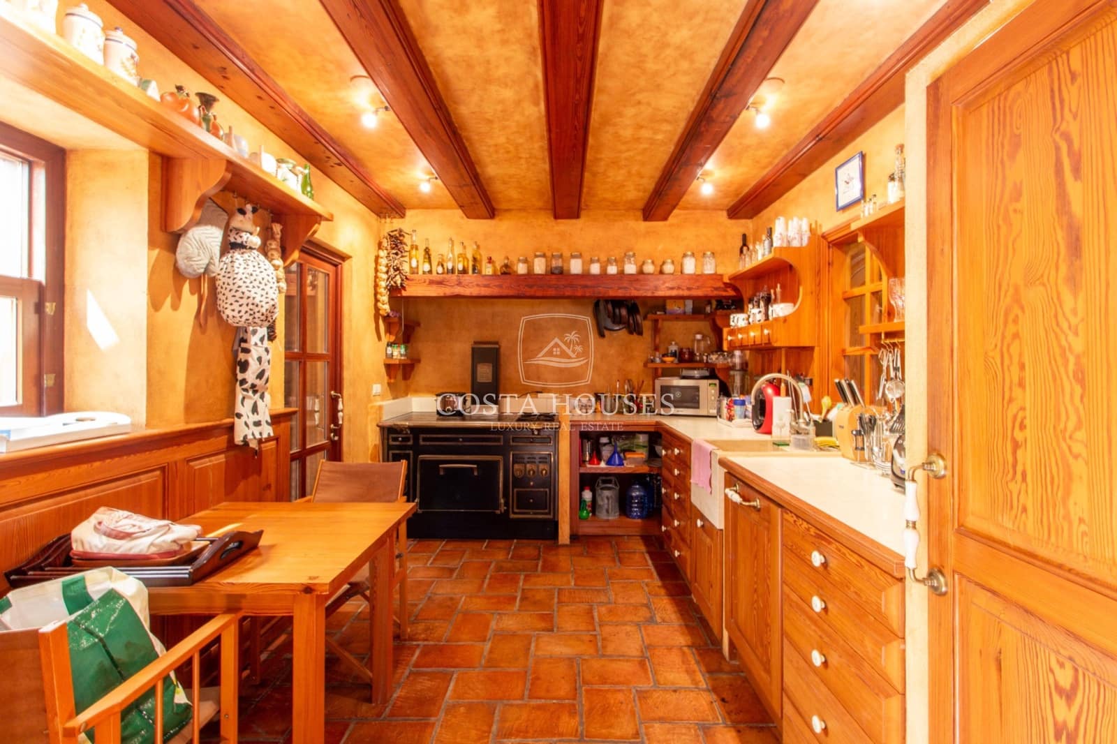 4 bedroom Townhouse for sale in Denia with garage - € 1,350,000 (Ref: 9164805)