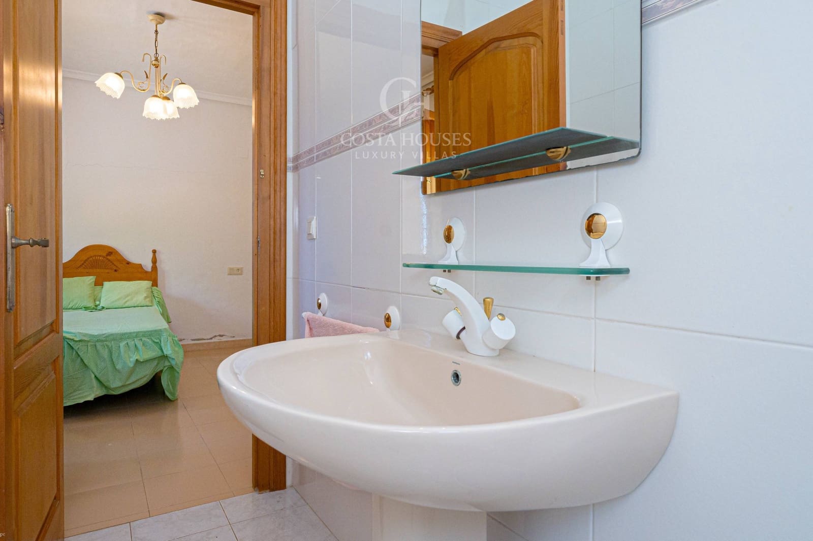 4 makuuhuone Huvila myytävänä paikassa Javea / Xabia mukana 
autotalli - 1 350 000 € (Ref: 9165718)