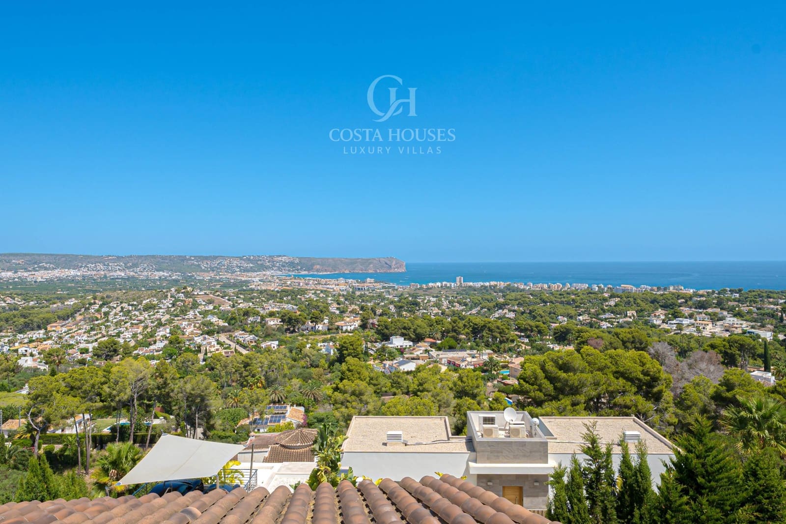 4 makuuhuone Huvila myytävänä paikassa Javea / Xabia mukana 
autotalli - 1 350 000 € (Ref: 9165718)