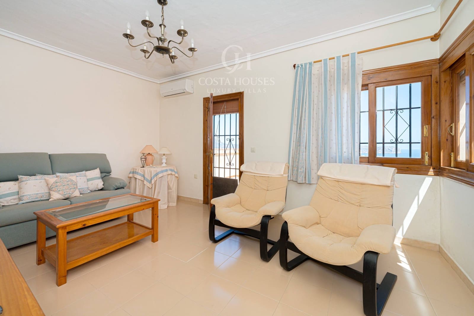 4 makuuhuone Huvila myytävänä paikassa Javea / Xabia mukana 
autotalli - 1 350 000 € (Ref: 9165718)