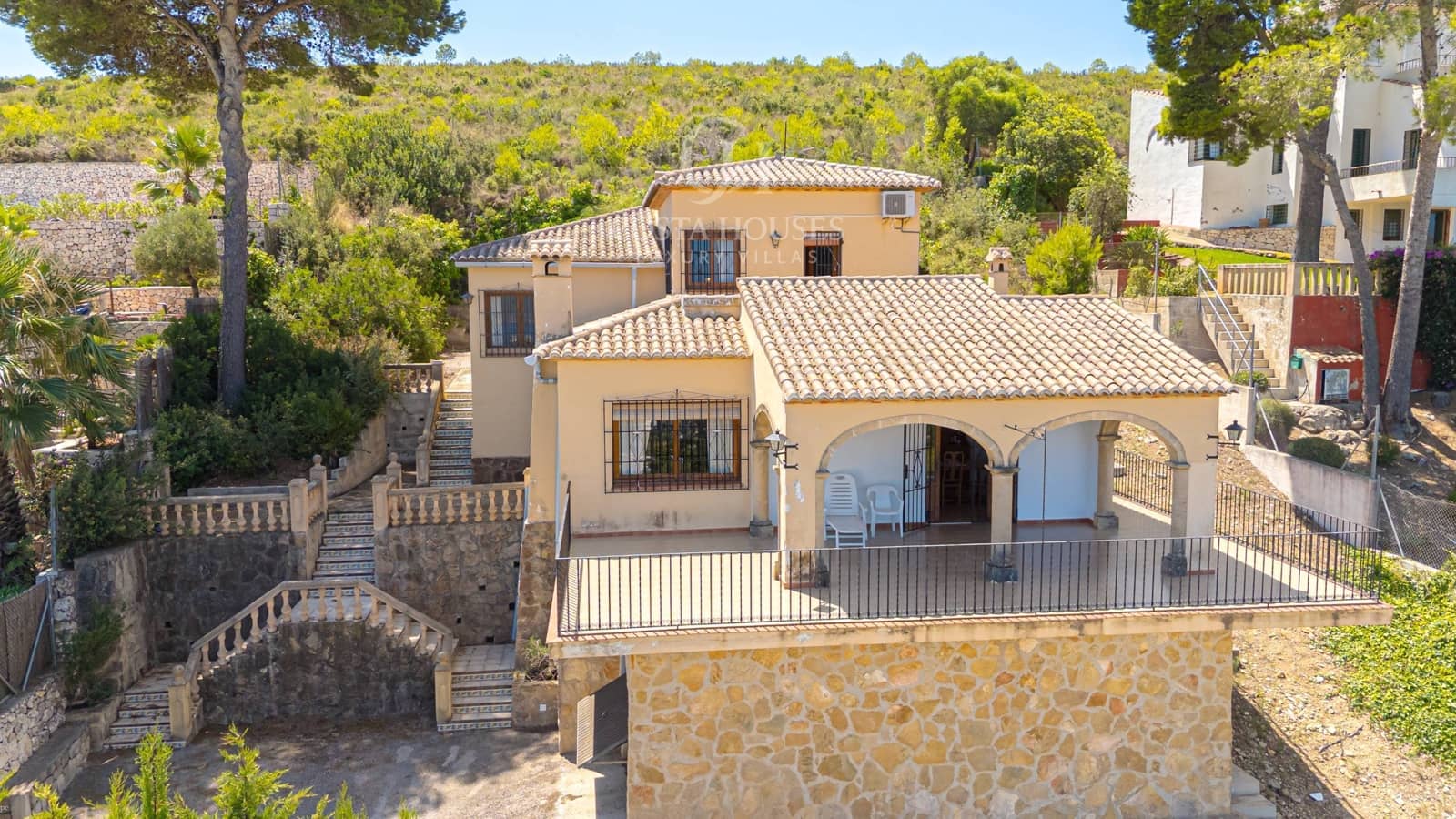 4 makuuhuone Huvila myytävänä paikassa Javea / Xabia mukana 
autotalli - 1 350 000 € (Ref: 9165718)