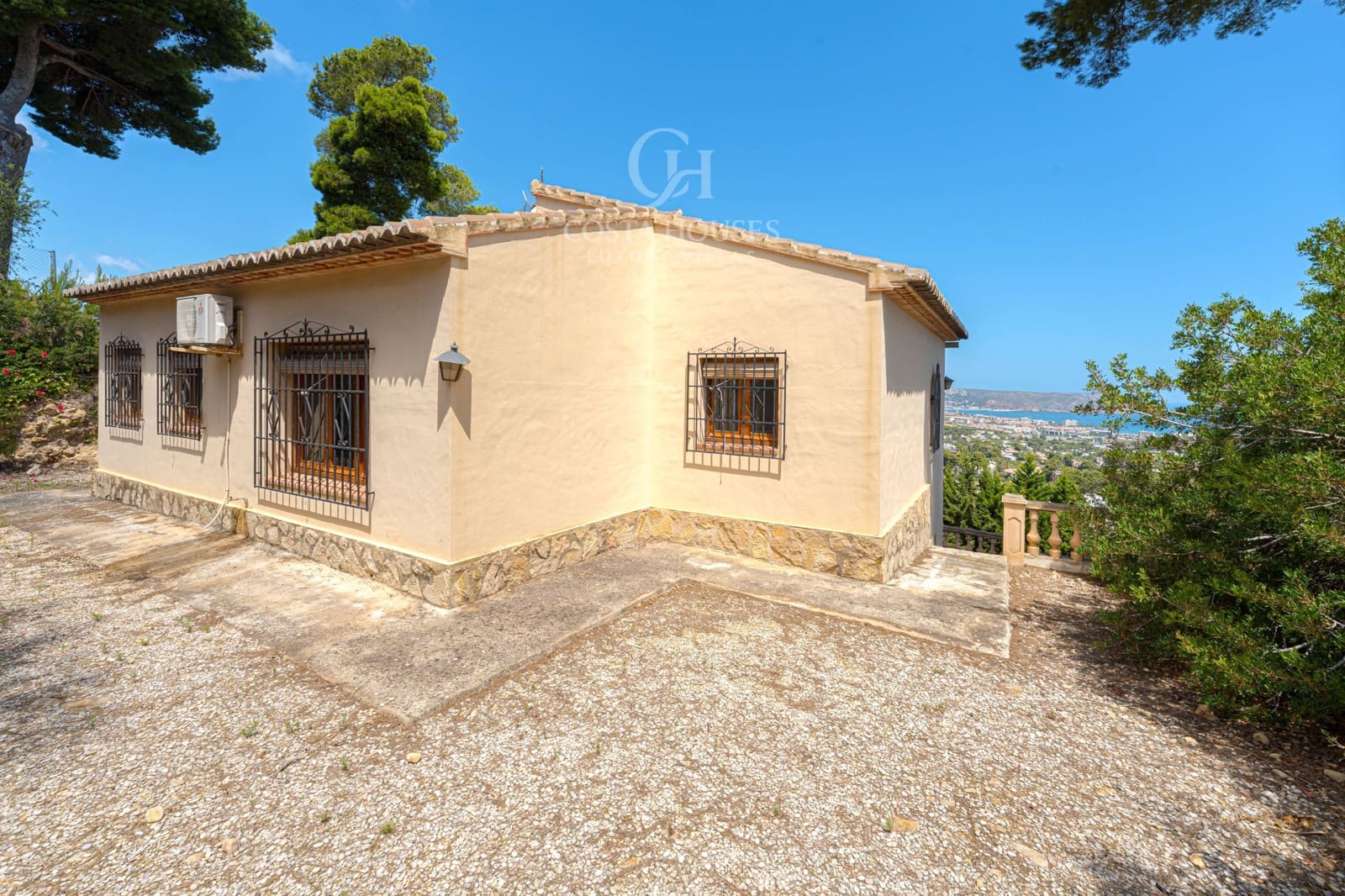 4 makuuhuone Huvila myytävänä paikassa Javea / Xabia mukana 
autotalli - 1 350 000 € (Ref: 9165718)