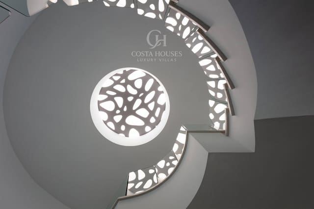 3 soveværelse Villa til salg i Altea med swimmingpool garage - € 3.500.000 (Ref: 9169489)