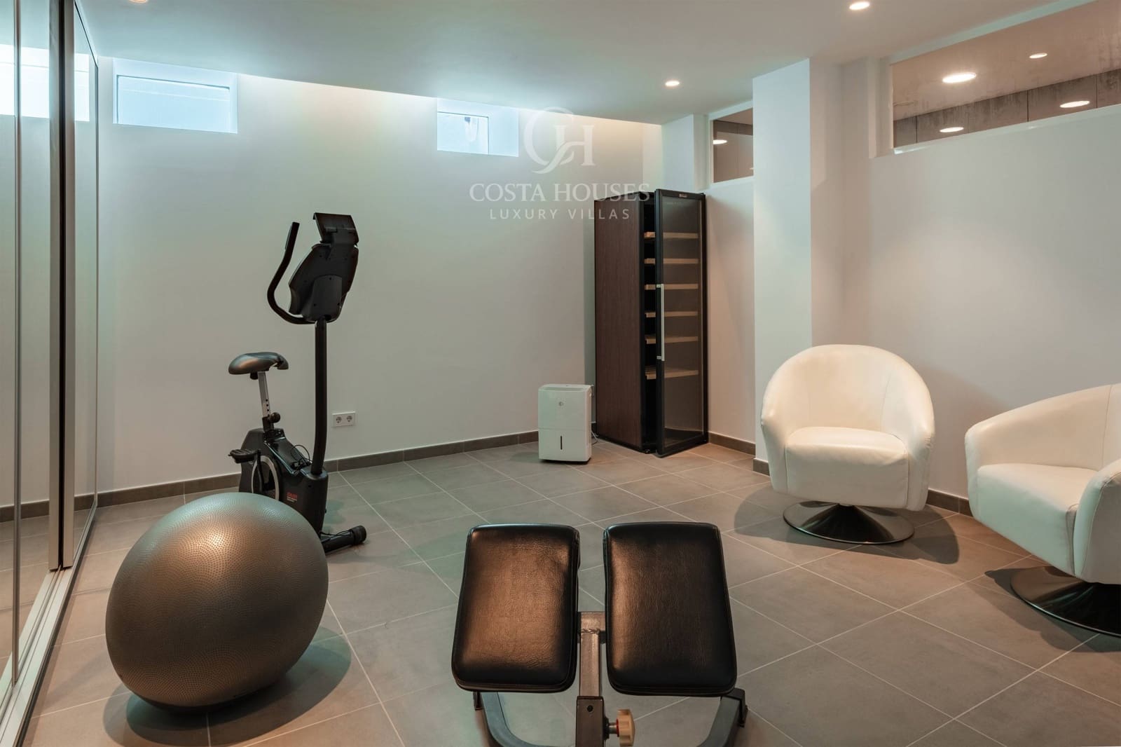 3 bedroom Villa for sale in Altea with pool garage - € 3,500,000 (Ref: 9169489)