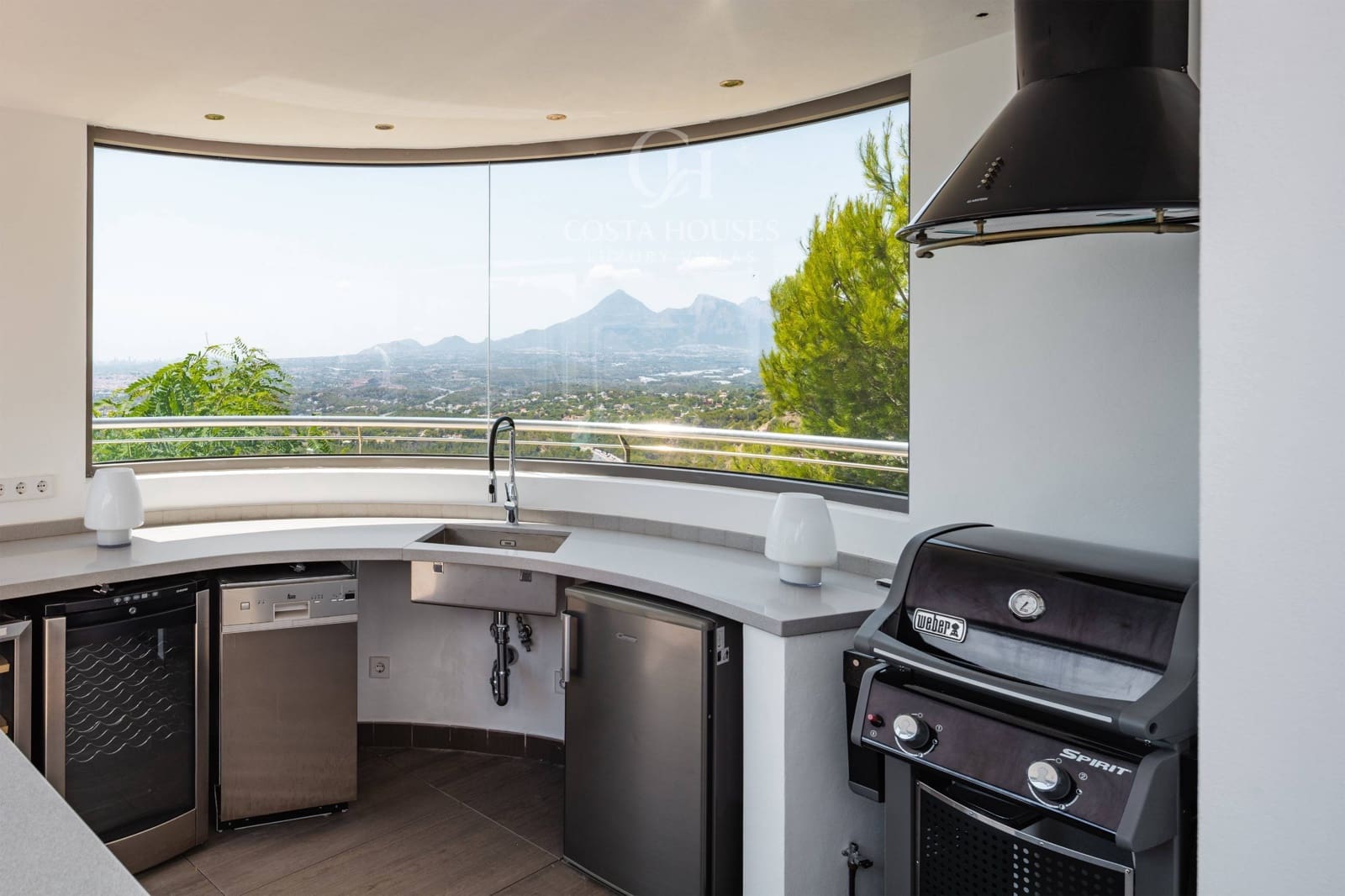 3 soveværelse Villa til salg i Altea med swimmingpool garage - € 3.500.000 (Ref: 9169489)