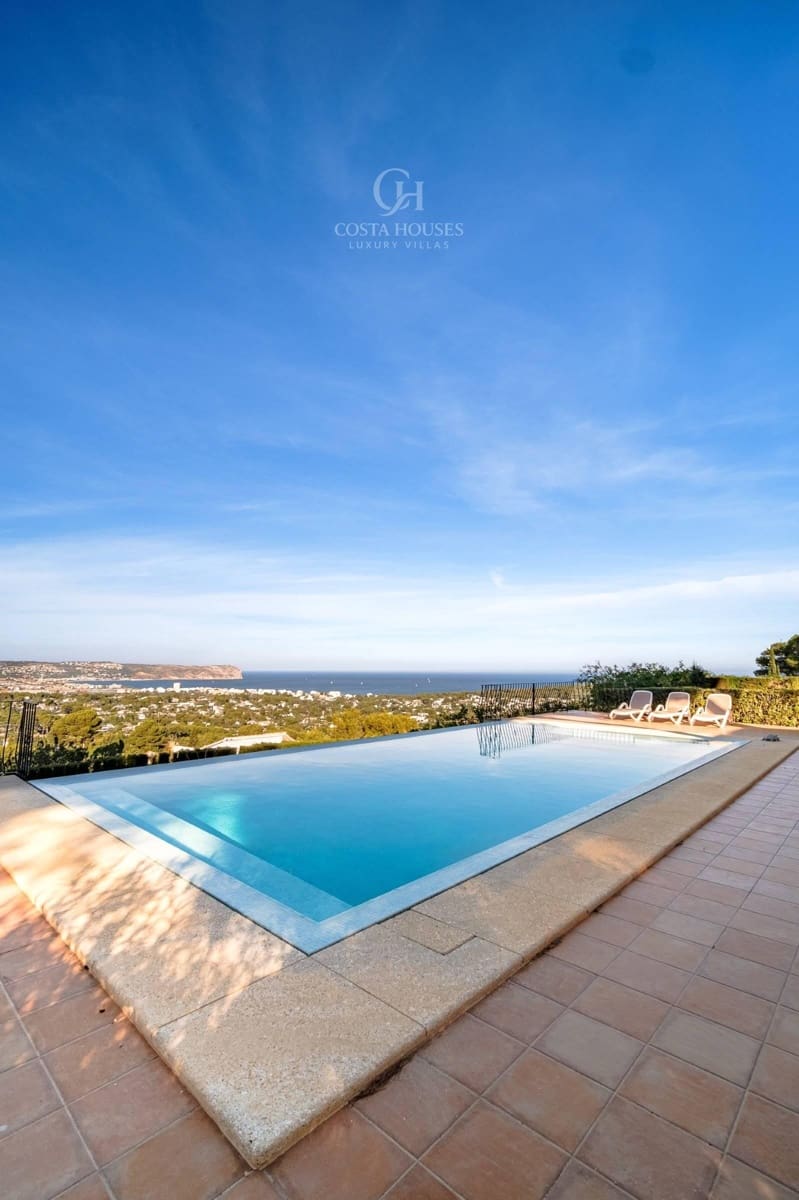 5 soverom Villa til salgs i Javea / Xabia med svømmebasseng garasje - € 2 700 000 (Ref: 9173406)