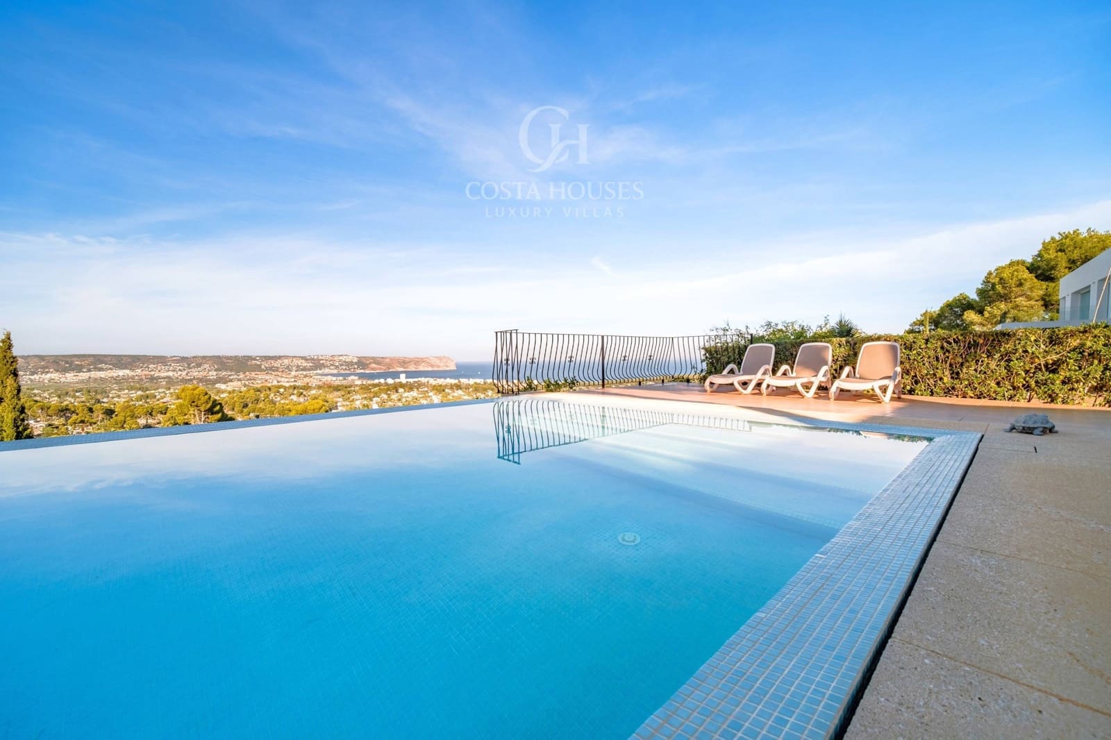 Chalet de 5 habitaciones en Javea / Xàbia en venta con piscina garaje - 2.700.000 € (Ref: 9173406)