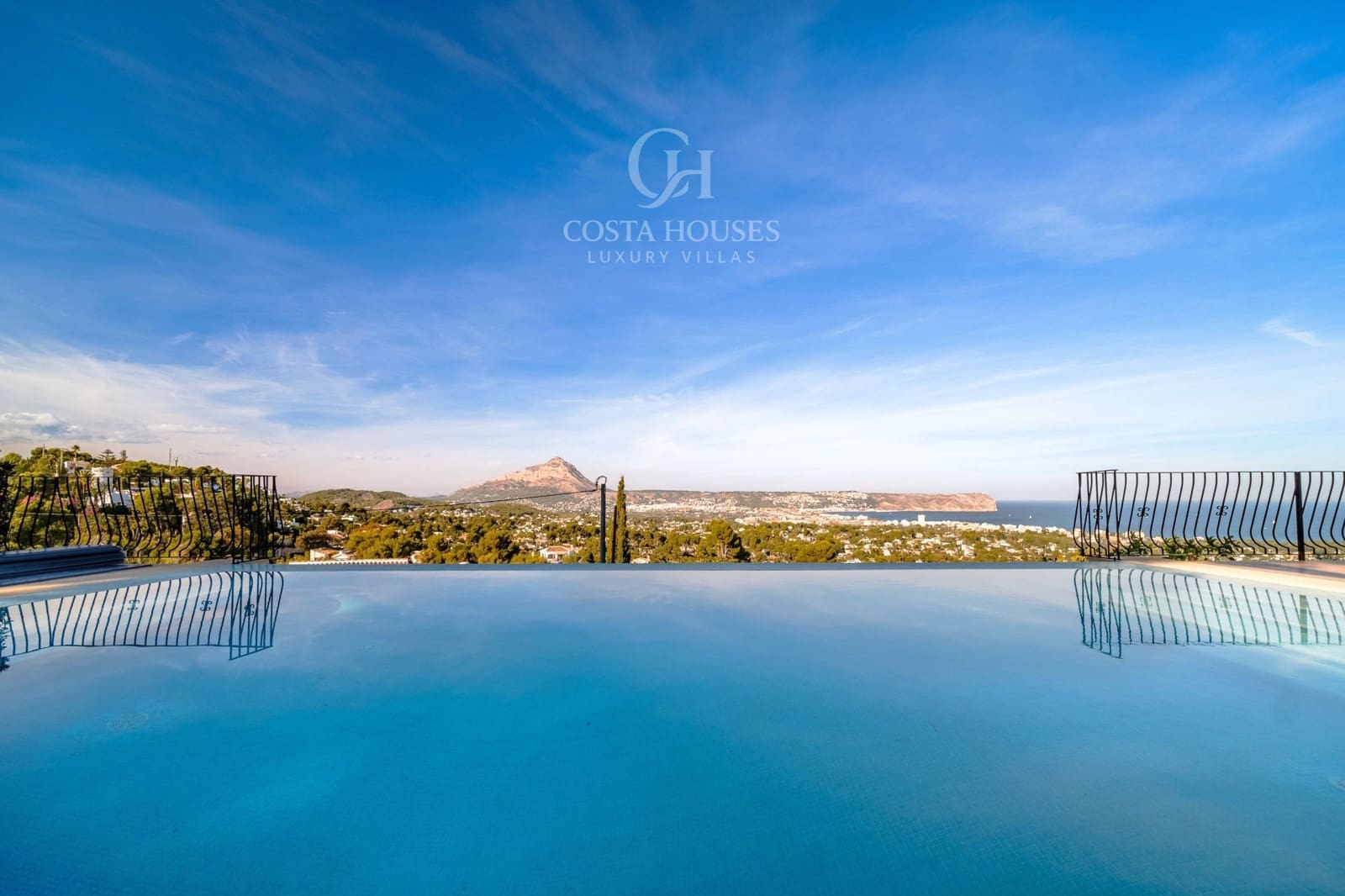 Chalet de 5 habitaciones en Javea / Xàbia en venta con piscina garaje - 2.700.000 € (Ref: 9173406)