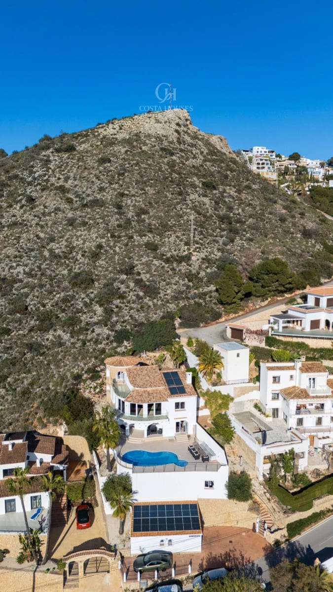 3 soverom Villa til salgs i Moraira med svømmebasseng garasje - € 1 550 000 (Ref: 9177717)