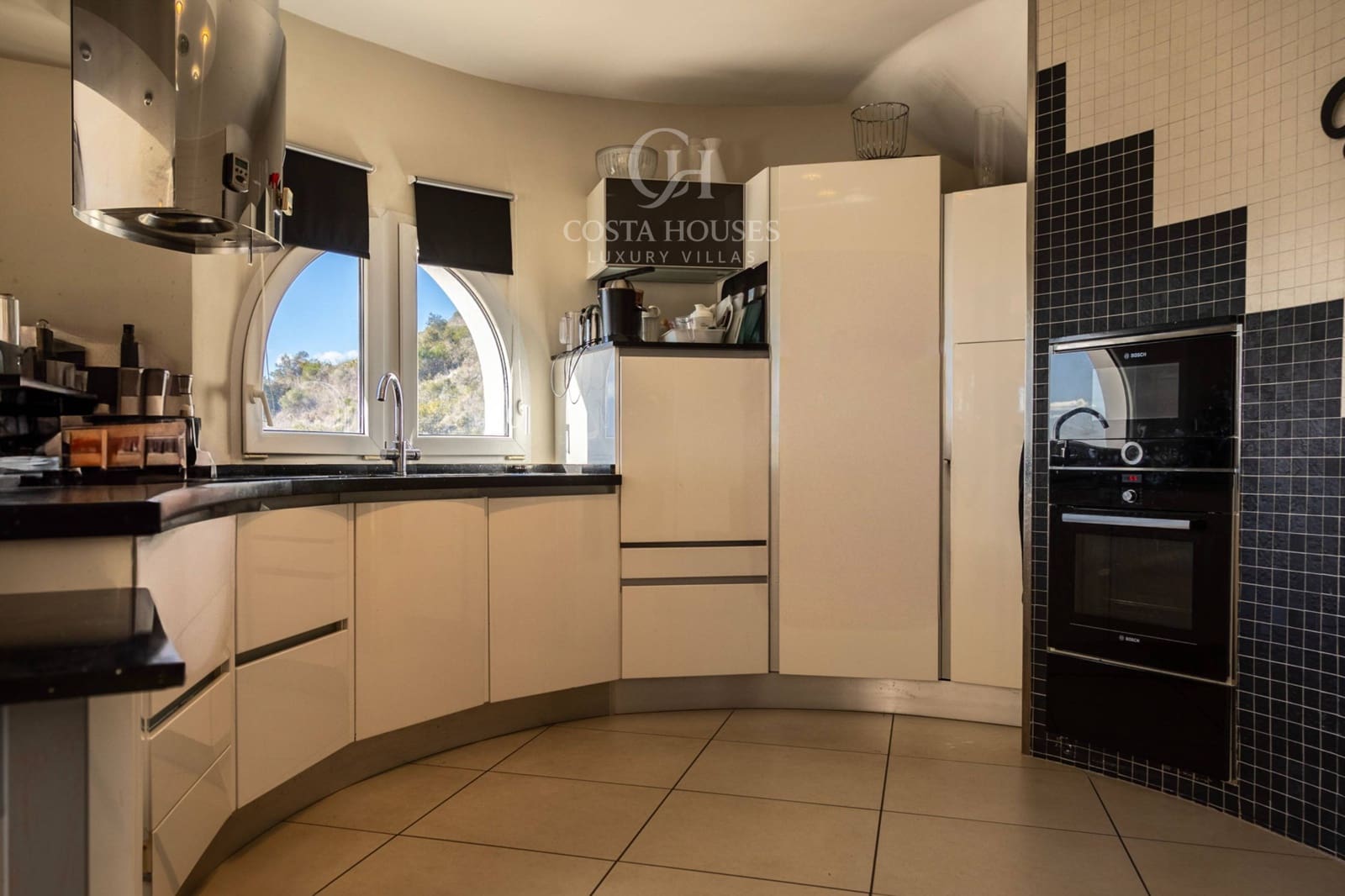 3 soverom Villa til salgs i Moraira med svømmebasseng garasje - € 1 550 000 (Ref: 9177717)