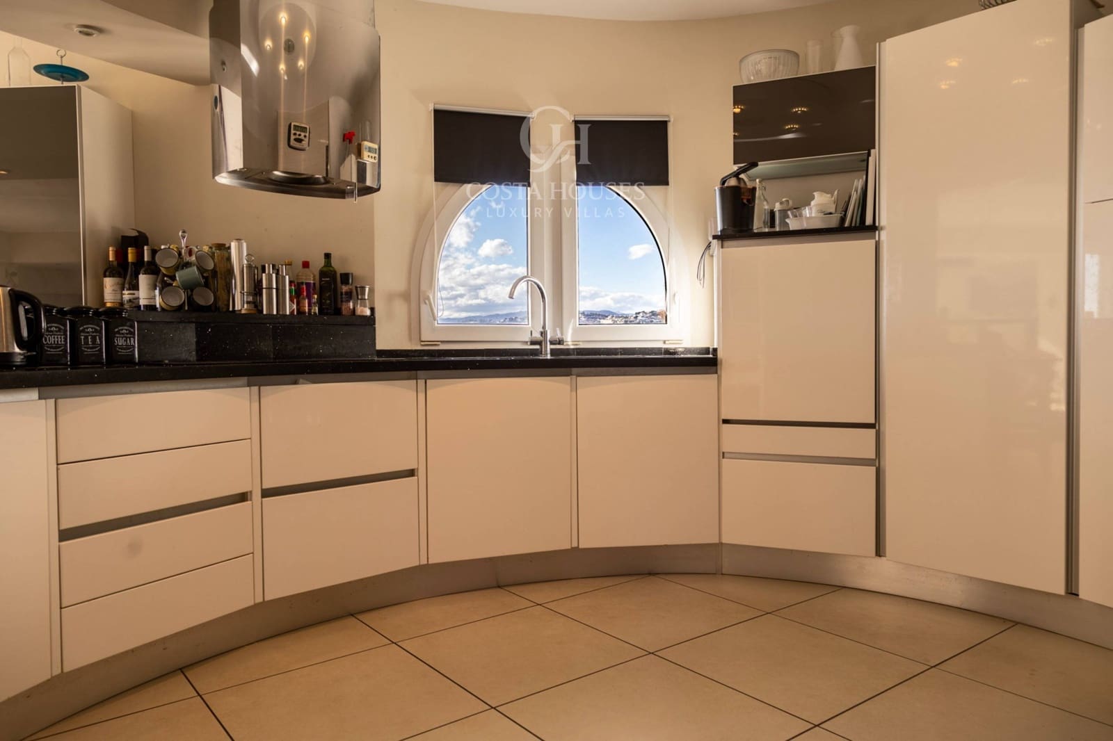 3 soverom Villa til salgs i Moraira med svømmebasseng garasje - € 1 550 000 (Ref: 9177717)