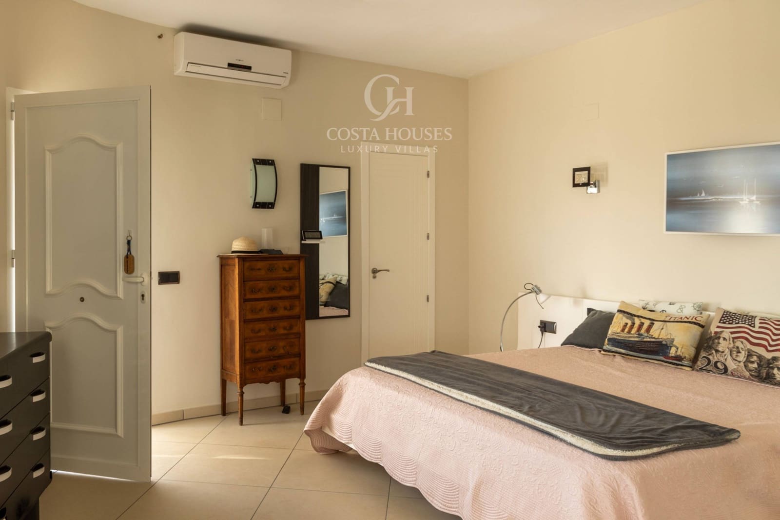 3 soverom Villa til salgs i Moraira med svømmebasseng garasje - € 1 550 000 (Ref: 9177717)