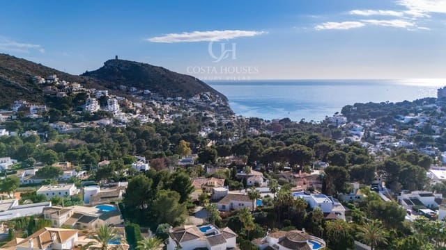 3 soverom Villa til salgs i Moraira, Teulada-Moraira med svømmebasseng garasje - € 1 550 000 (Ref: 9177717)