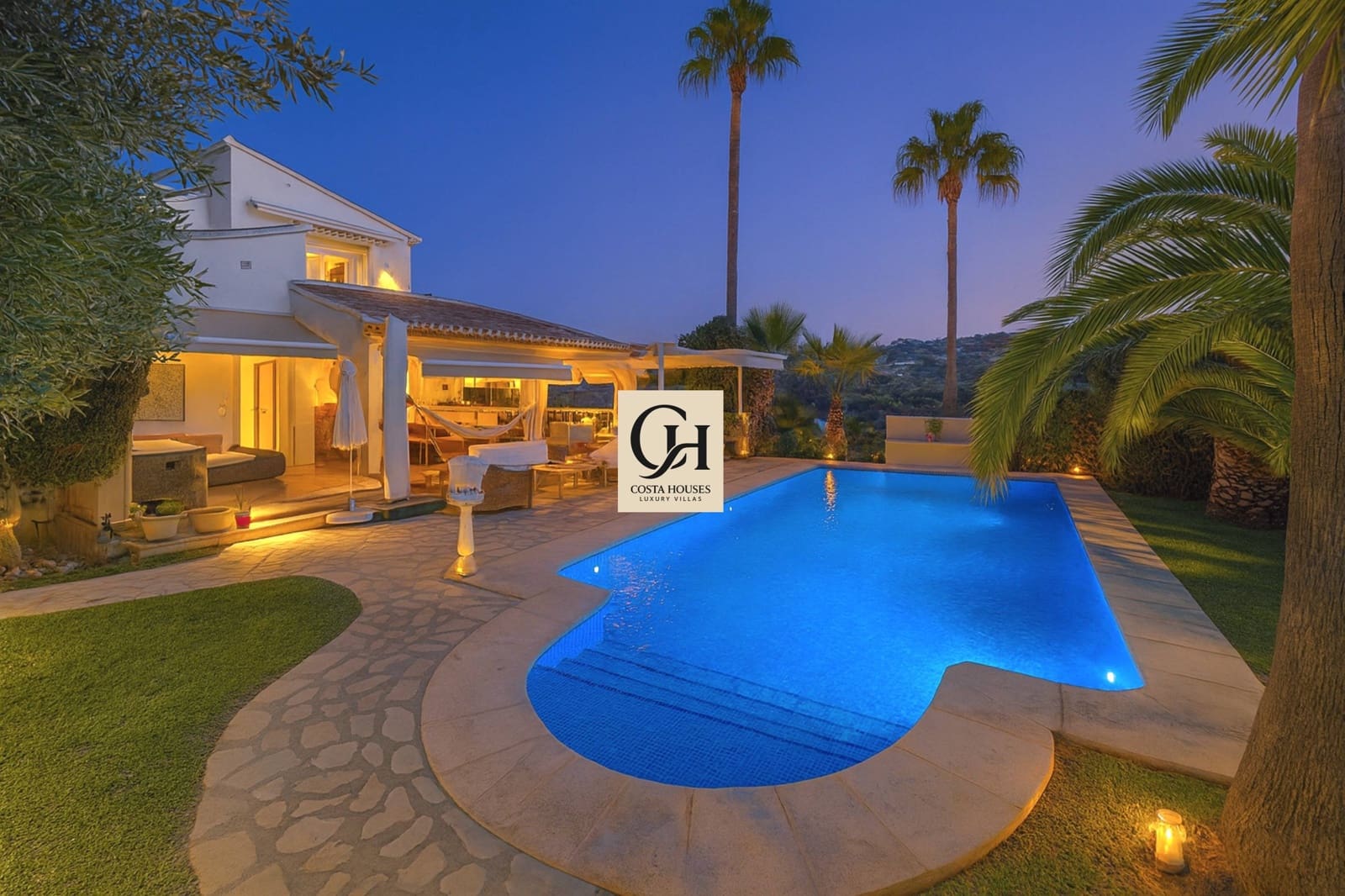 4 slaapkamer Villa te koop in Javea / Xabia met zwembad garage - € 1.290.000 (Ref: 9226988)