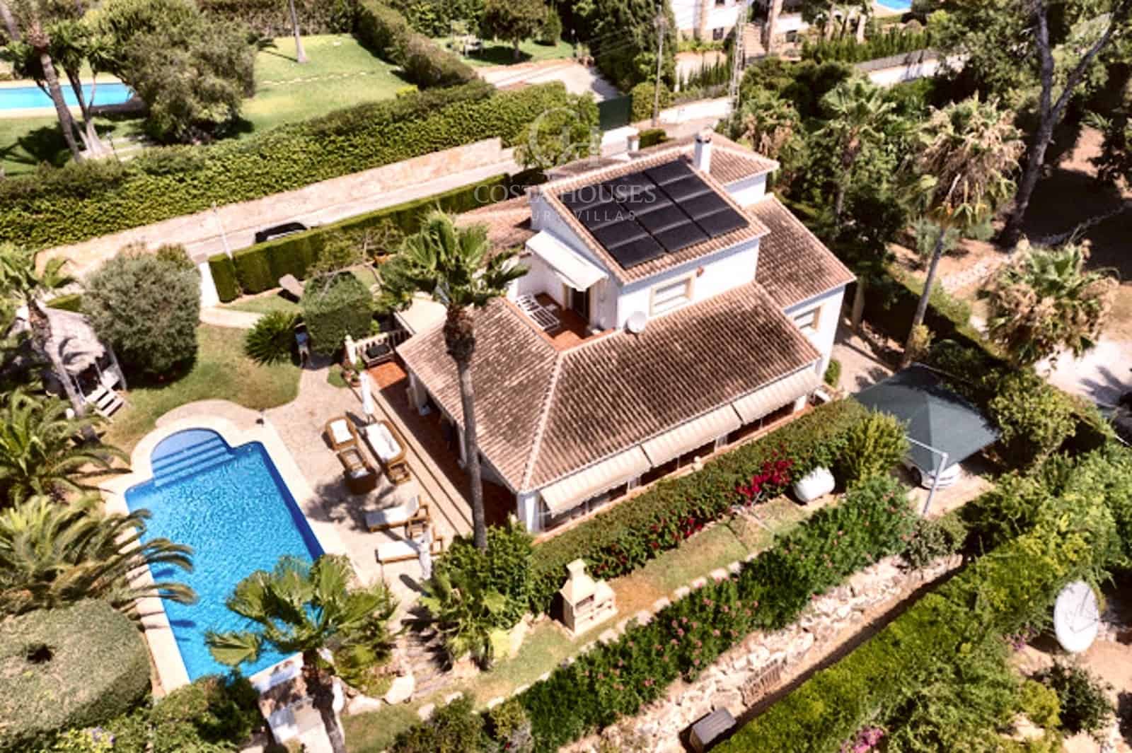 4 slaapkamer Villa te koop in Javea / Xabia met zwembad garage - € 1.290.000 (Ref: 9226988)