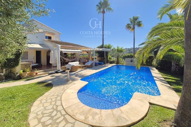 4 slaapkamer Villa te koop in Cap Martí - El Tossalet - Pinomar, Javea / Xàbia met zwembad garage - € 1.290.000 (Ref: 9226988)