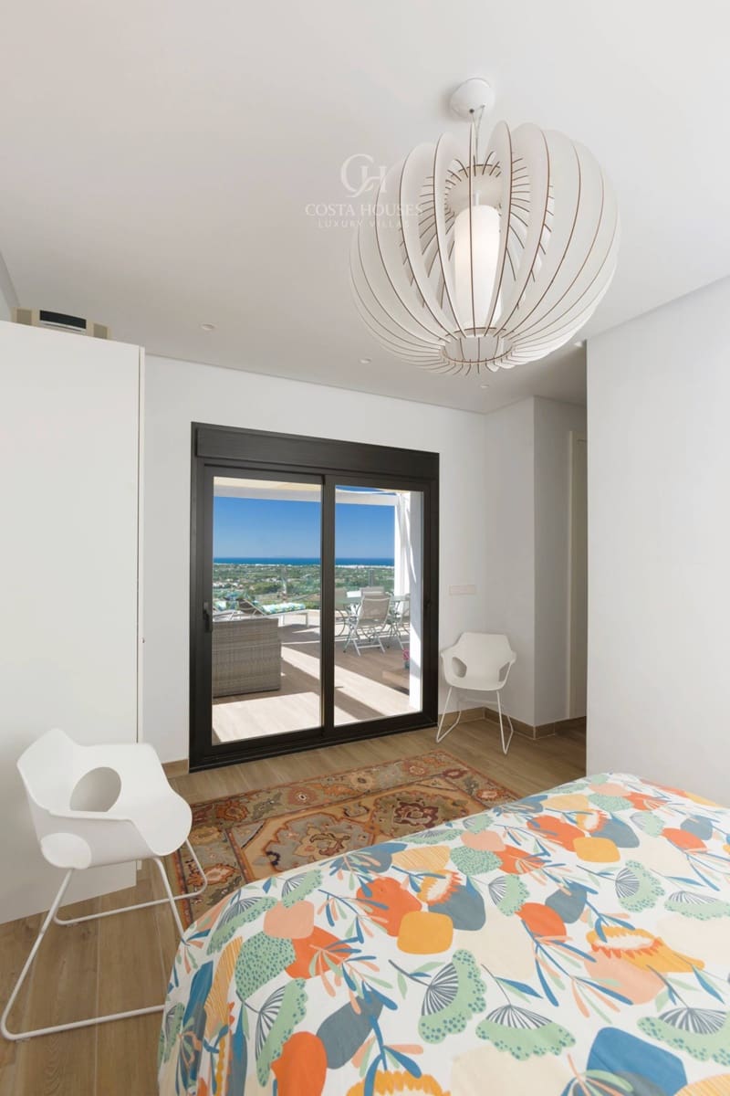 4 quarto Moradia para venda em Denia com piscina garagem - 950 000 € (Ref: 9240340)