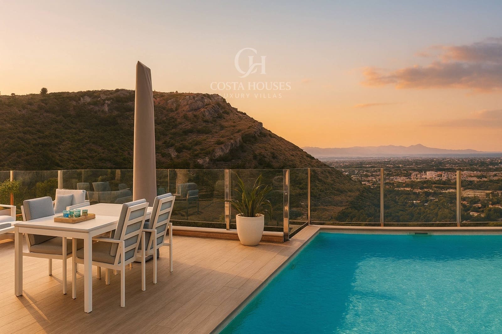 4 quarto Moradia para venda em Denia com piscina garagem - 950 000 € (Ref: 9240340)