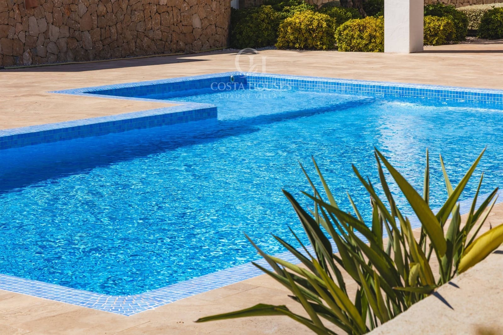 Chalet de 8 habitaciones en Moraira en venta con piscina garaje - 6.000.000 € (Ref: 9248171)