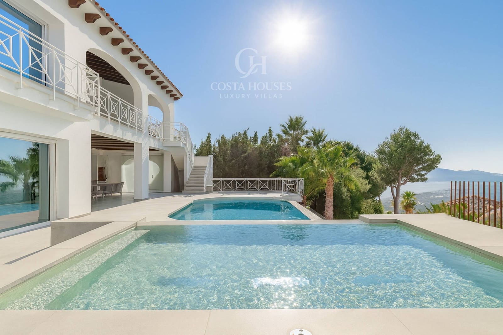 7 bedroom Villa for sale in Altea with pool garage - € 2,650,000 (Ref: 9257247)