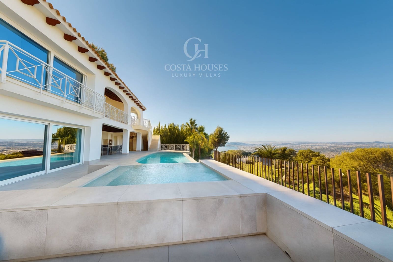 7 bedroom Villa for sale in Altea with pool garage - € 2,650,000 (Ref: 9257247)
