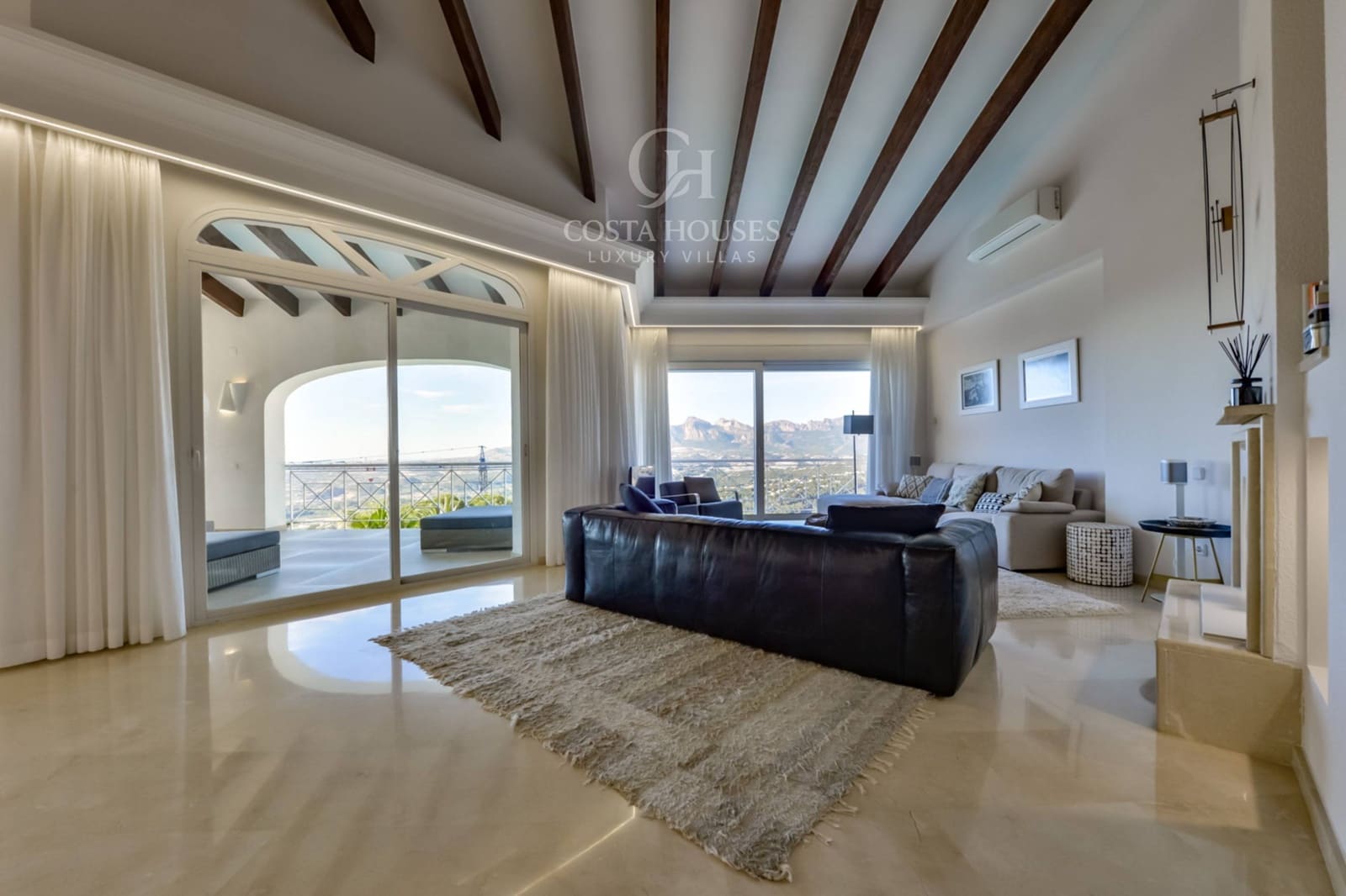 7 bedroom Villa for sale in Altea with pool garage - € 2,650,000 (Ref: 9257247)