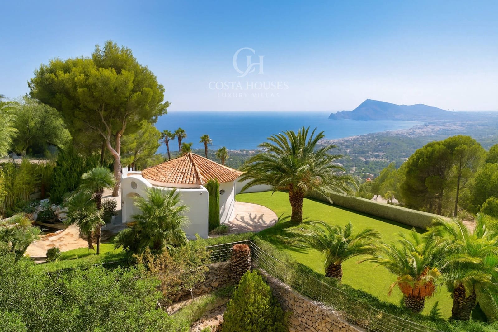7 bedroom Villa for sale in Altea with pool garage - € 2,650,000 (Ref: 9257247)