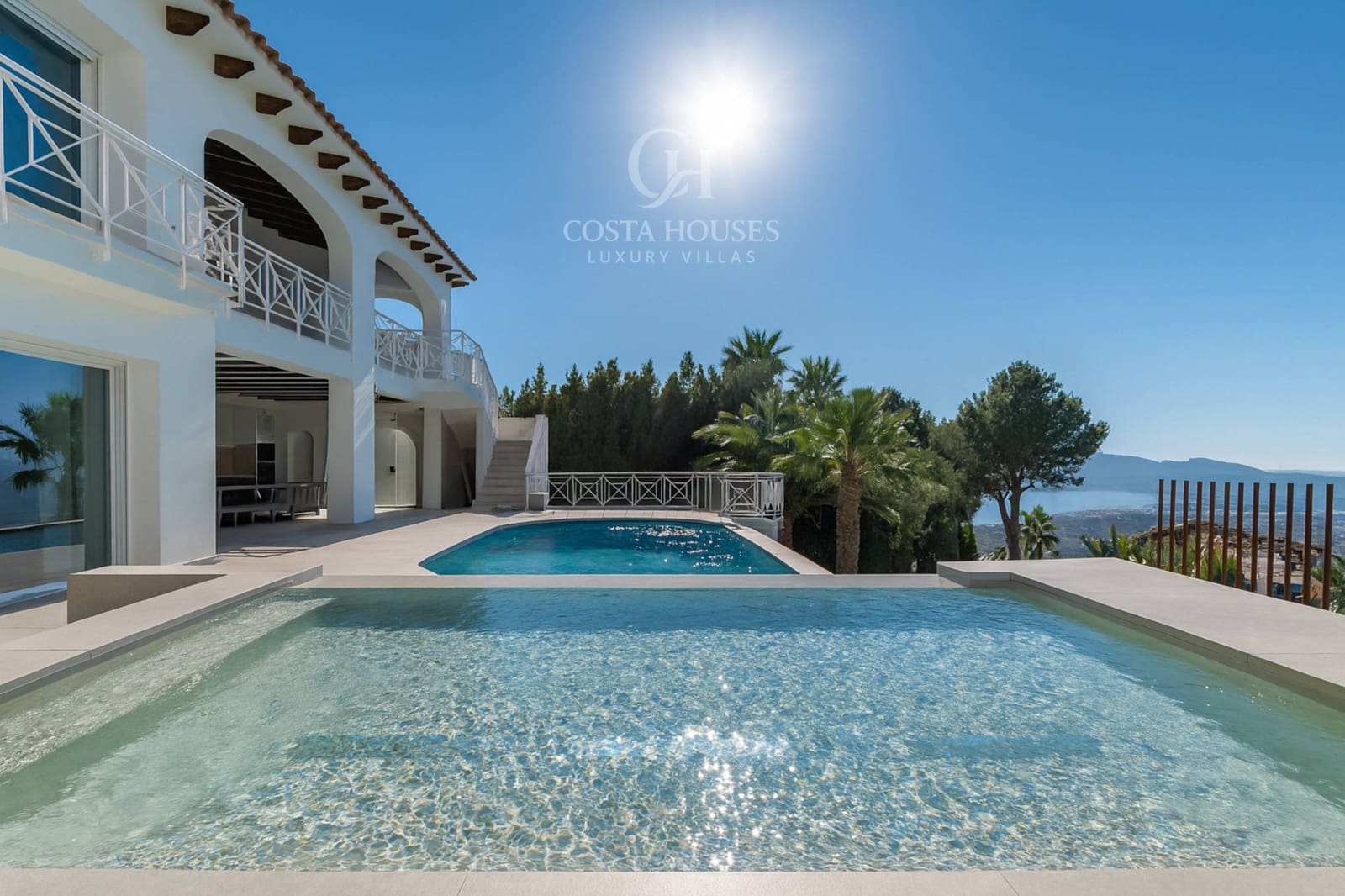 7 bedroom Villa for sale in Altea with pool garage - € 2,650,000 (Ref: 9257247)