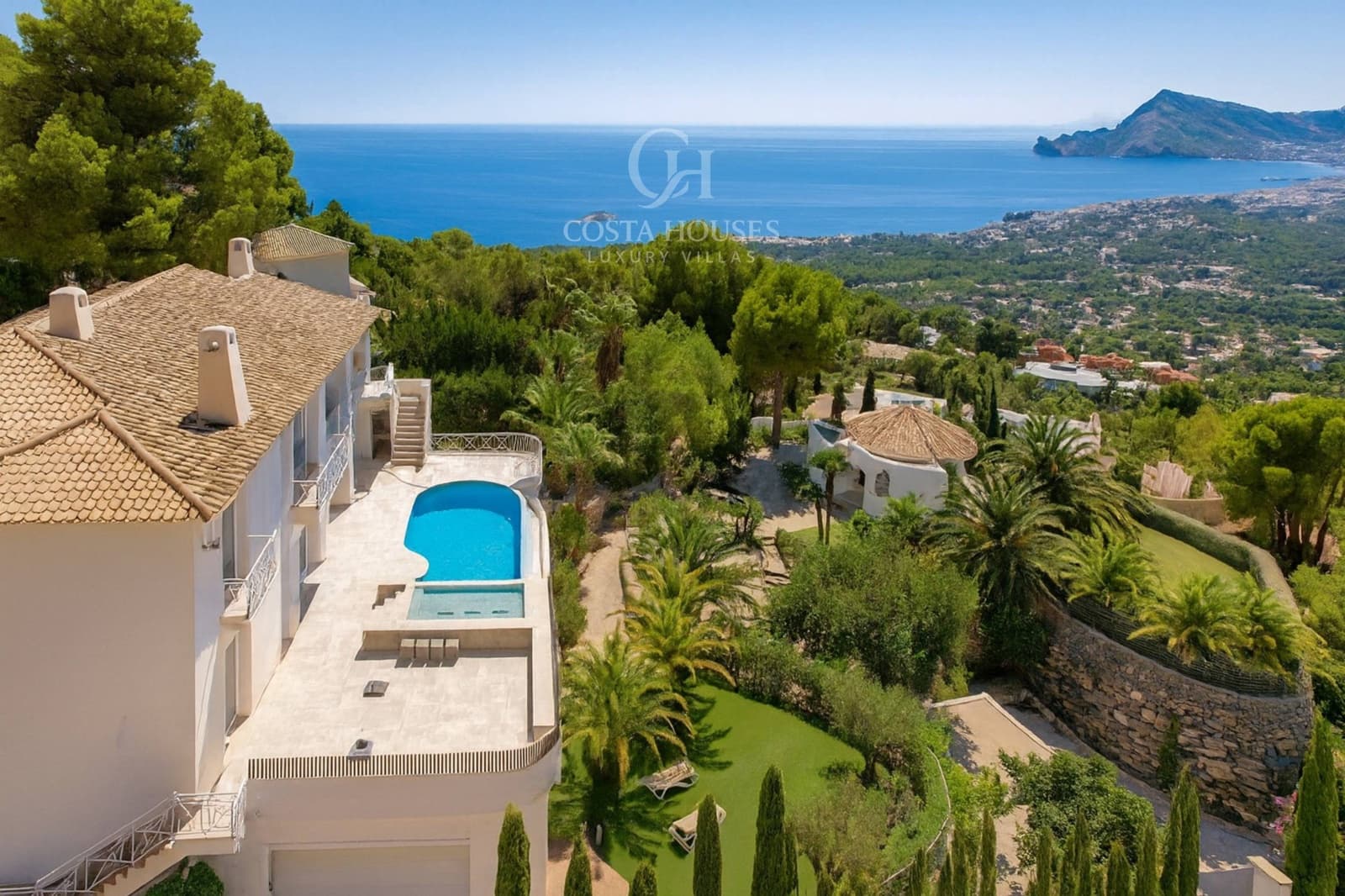 7 bedroom Villa for sale in Altea with pool garage - € 2,650,000 (Ref: 9257247)