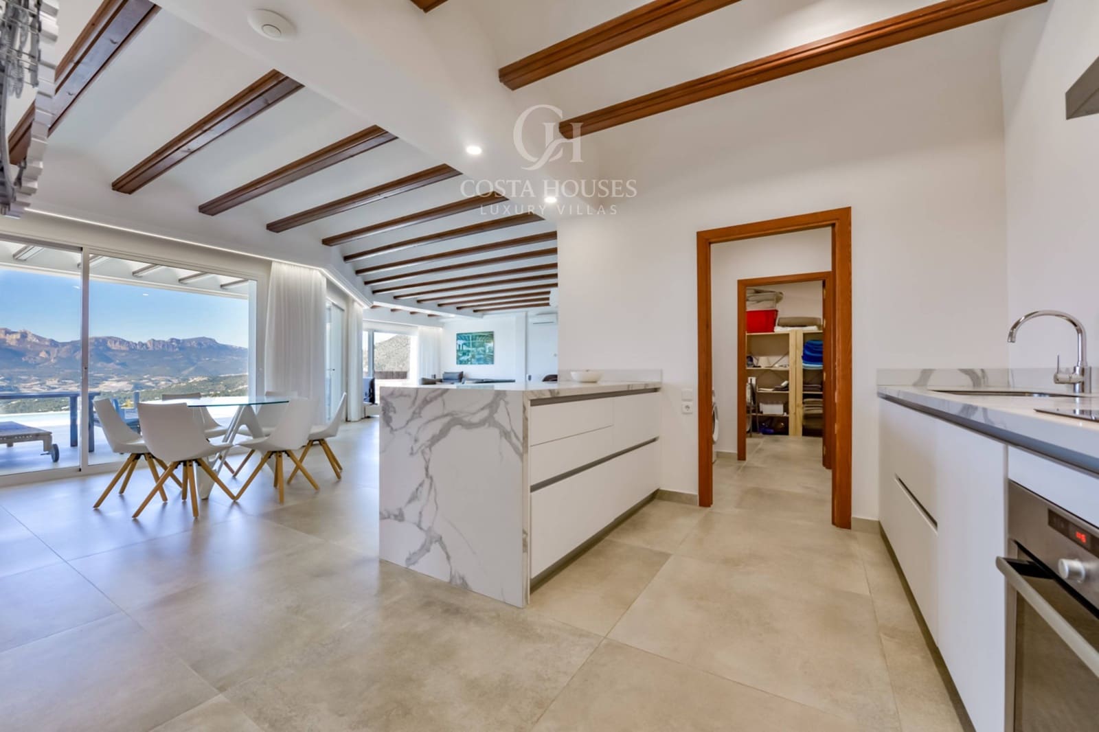 7 bedroom Villa for sale in Altea with pool garage - € 2,650,000 (Ref: 9257247)