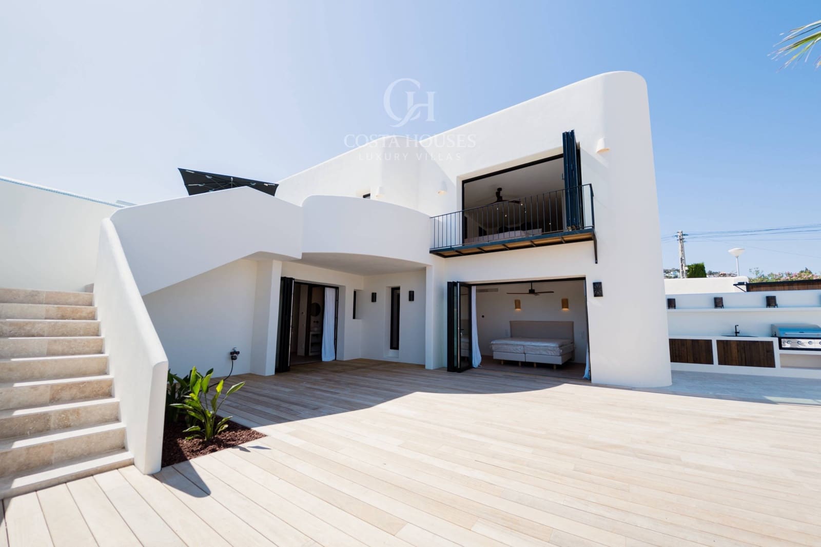 4 makuuhuone Huvila myytävänä paikassa Benissa mukana uima-altaan 
autotalli - 3 450 000 € (Ref: 9262532)