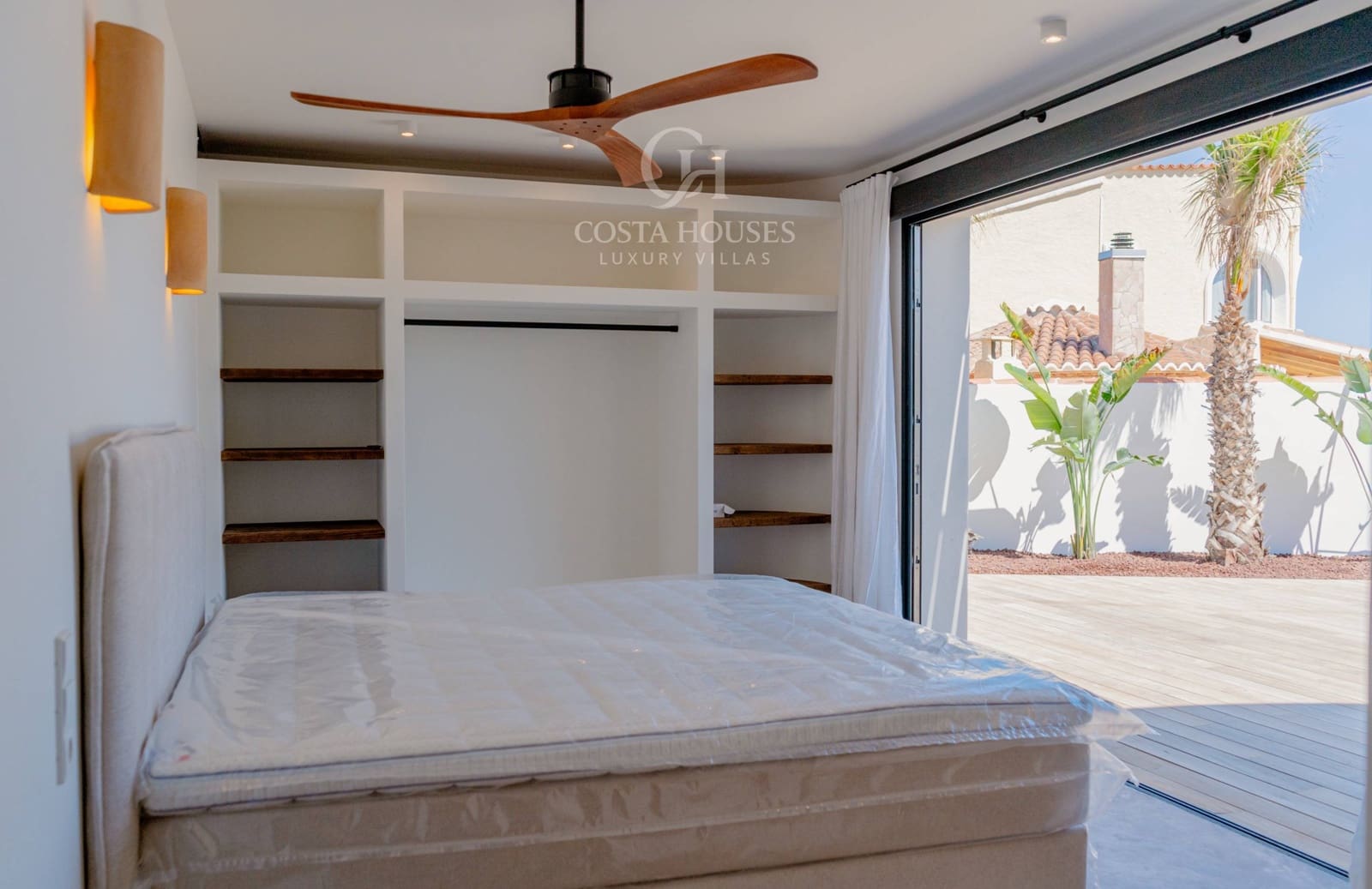 4 makuuhuone Huvila myytävänä paikassa Benissa mukana uima-altaan 
autotalli - 3 450 000 € (Ref: 9262532)