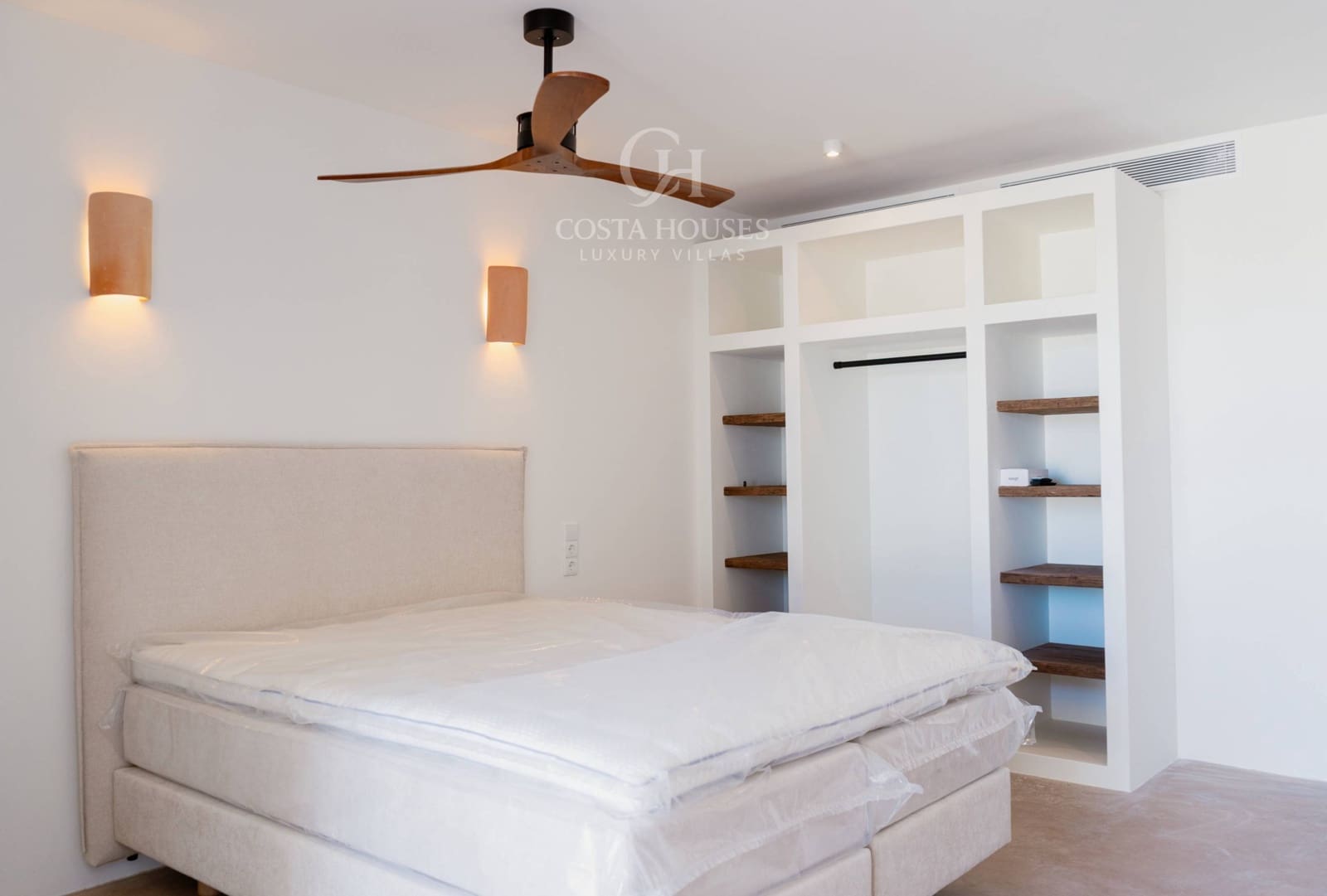 4 makuuhuone Huvila myytävänä paikassa Benissa mukana uima-altaan 
autotalli - 3 450 000 € (Ref: 9262532)