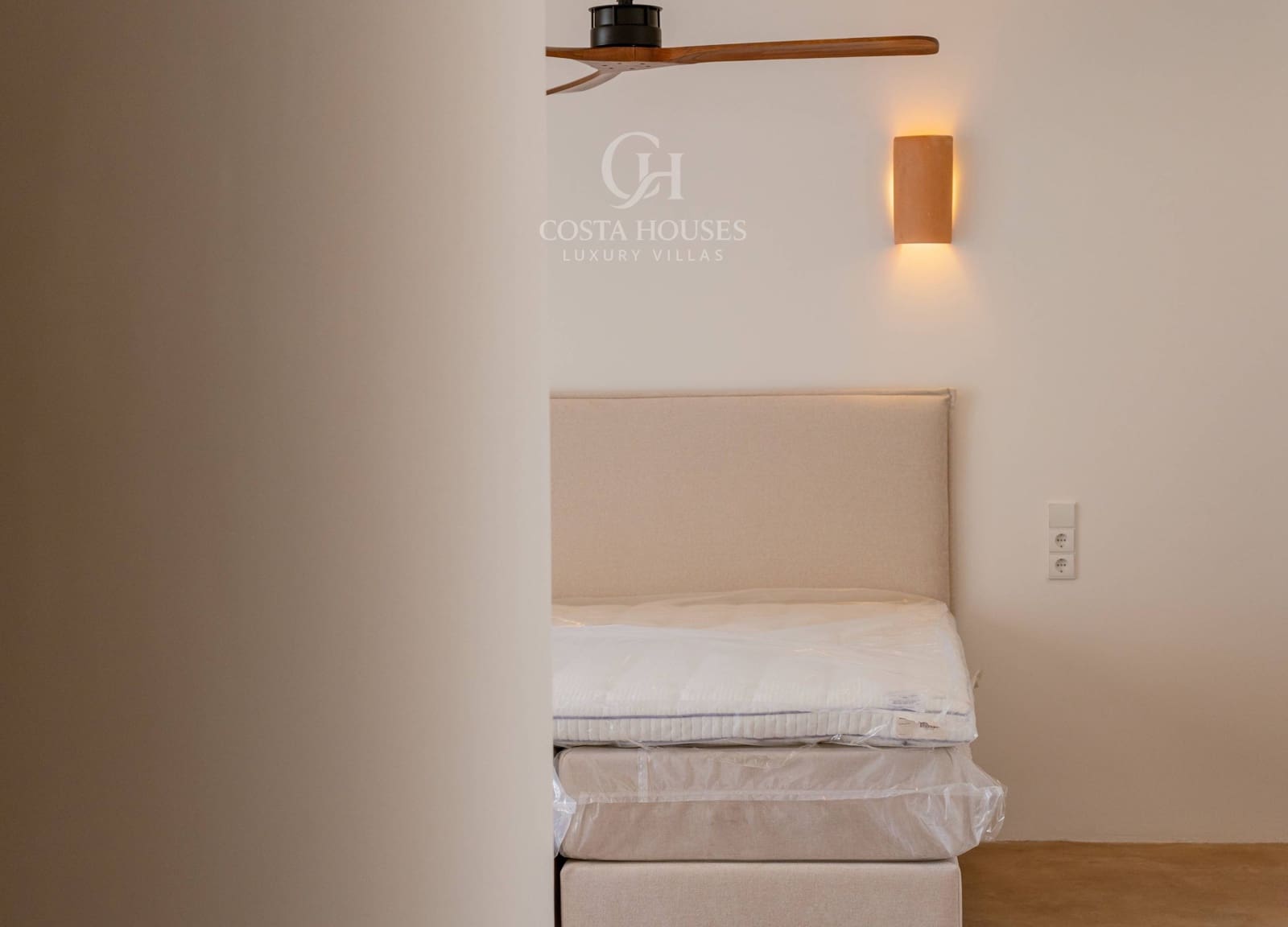 4 makuuhuone Huvila myytävänä paikassa Benissa mukana uima-altaan 
autotalli - 3 450 000 € (Ref: 9262532)