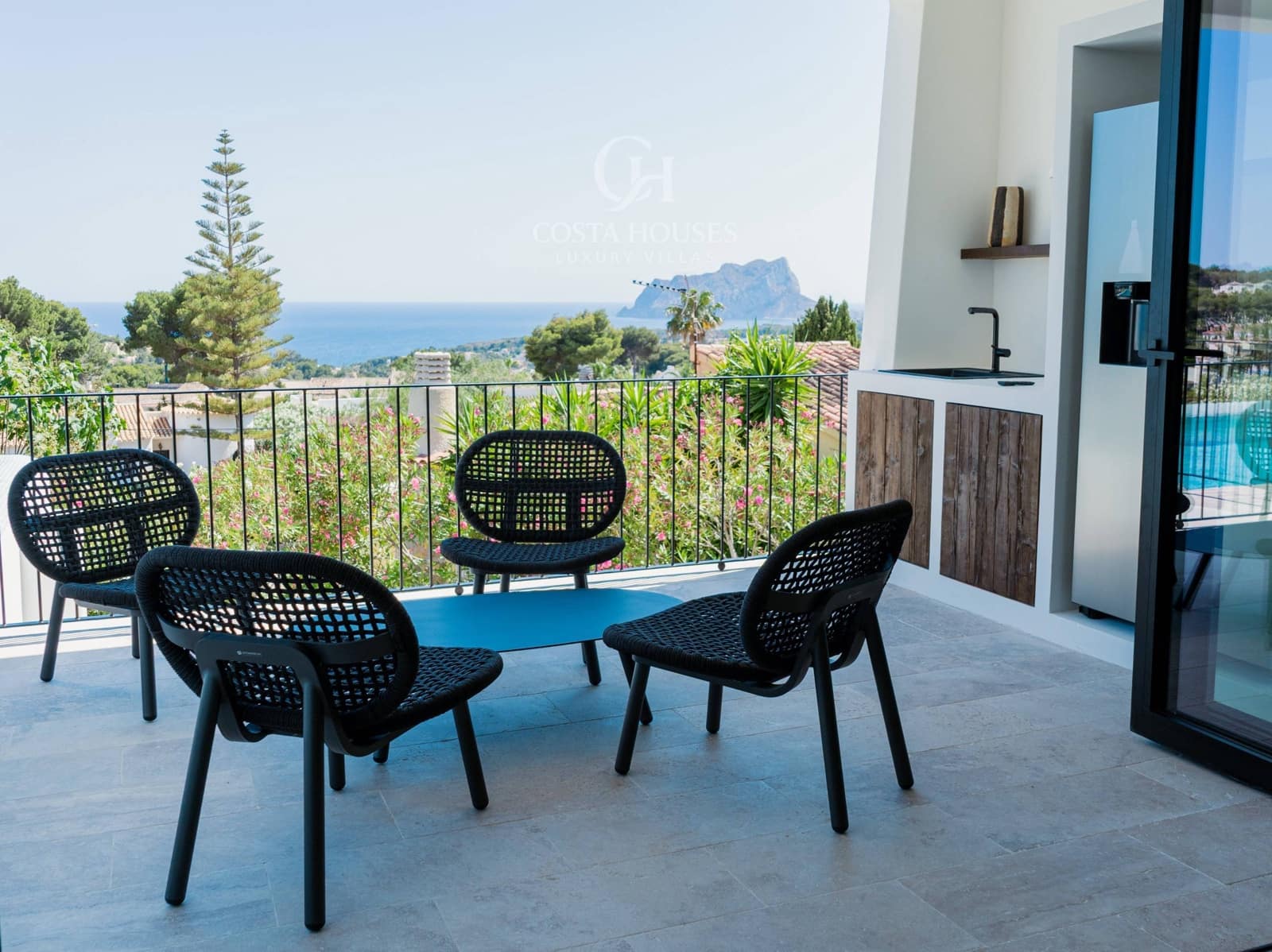 4 makuuhuone Huvila myytävänä paikassa Benissa mukana uima-altaan 
autotalli - 3 450 000 € (Ref: 9262532)