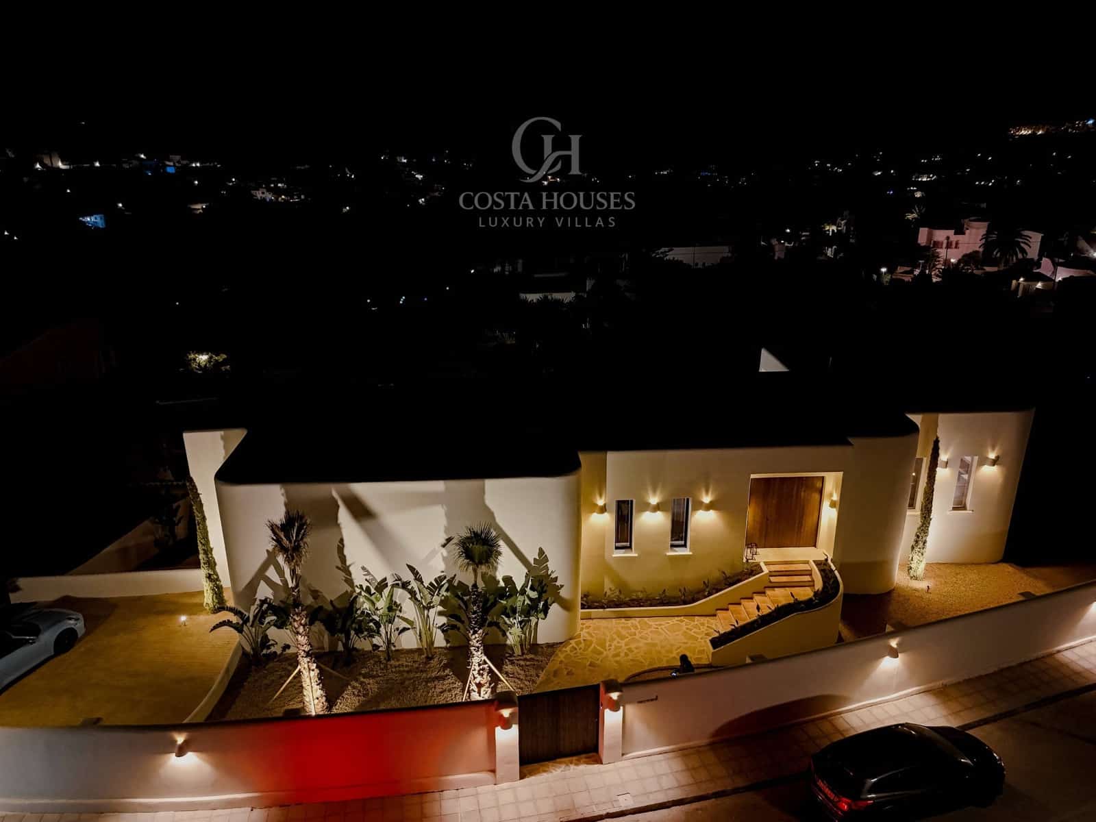 4 makuuhuone Huvila myytävänä paikassa Benissa mukana uima-altaan 
autotalli - 3 450 000 € (Ref: 9262532)