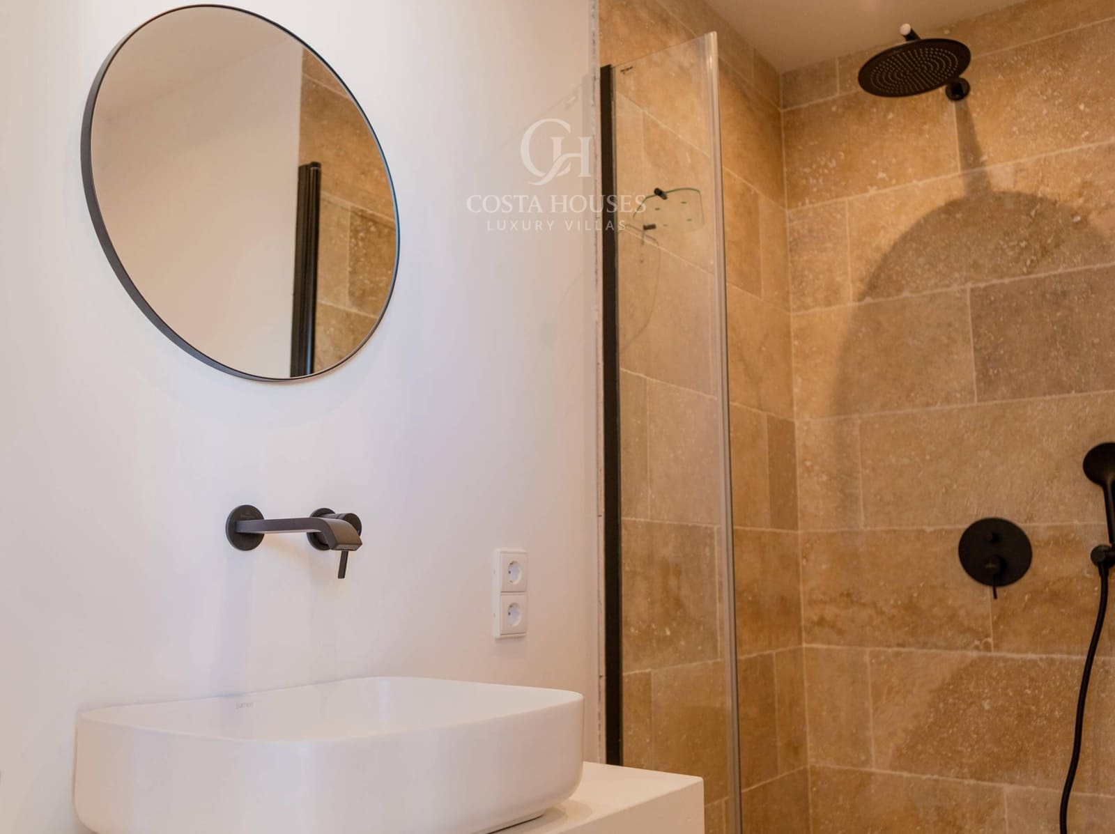 4 makuuhuone Huvila myytävänä paikassa Benissa mukana uima-altaan 
autotalli - 3 450 000 € (Ref: 9262532)