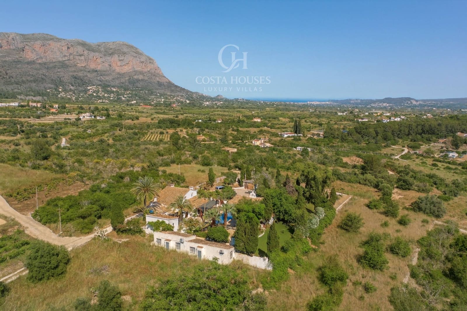 5 soveværelse Finca/Landehus til salg i Denia med swimmingpool garage - € 1.550.000 (Ref: 9265390)
