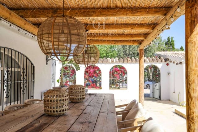 5 slaapkamer Finca/Landhuis te koop in Dénia met zwembad garage - € 1.550.000 (Ref: 9265390)