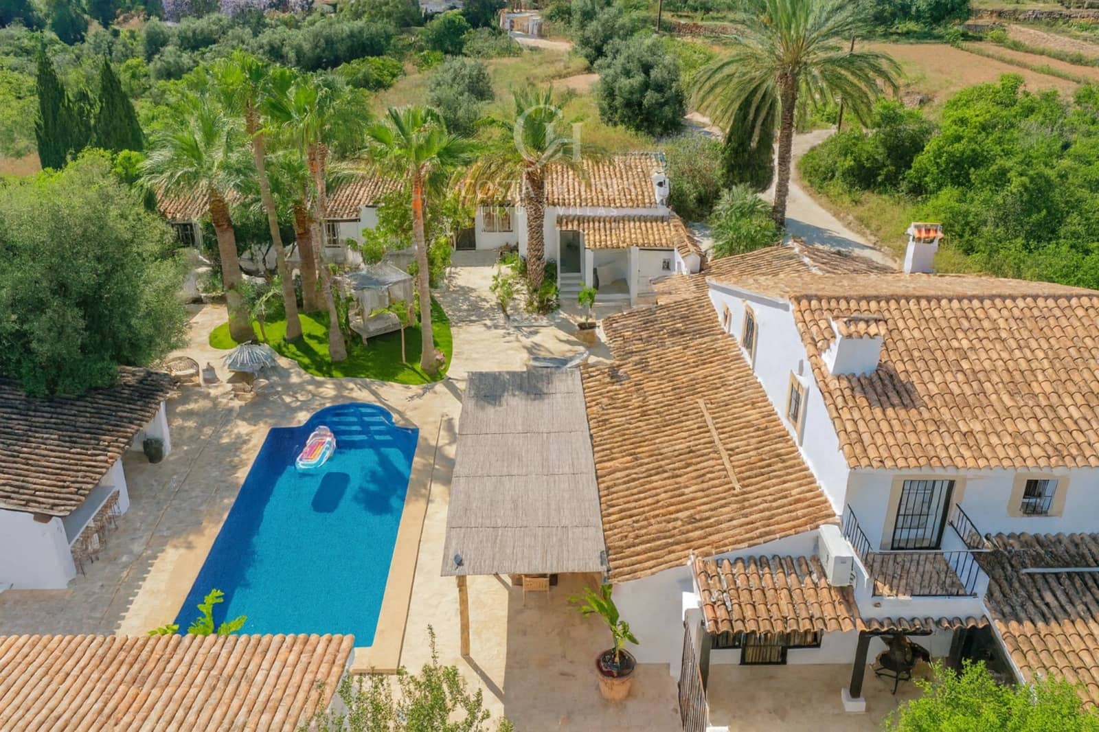 5 soveværelse Finca/Landehus til salg i Denia med swimmingpool garage - € 1.550.000 (Ref: 9265390)