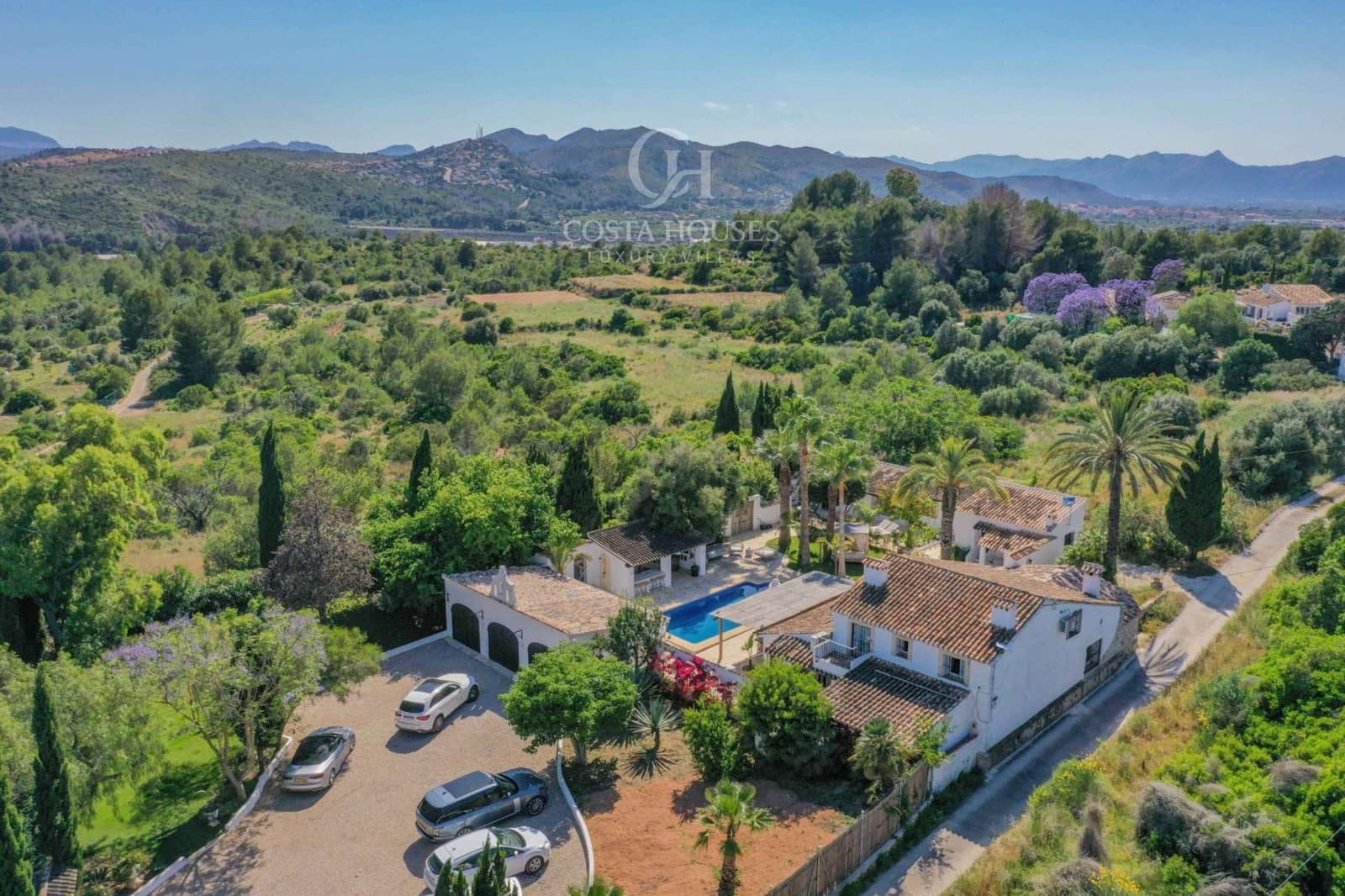 5 soveværelse Finca/Landehus til salg i Denia med swimmingpool garage - € 1.550.000 (Ref: 9265390)