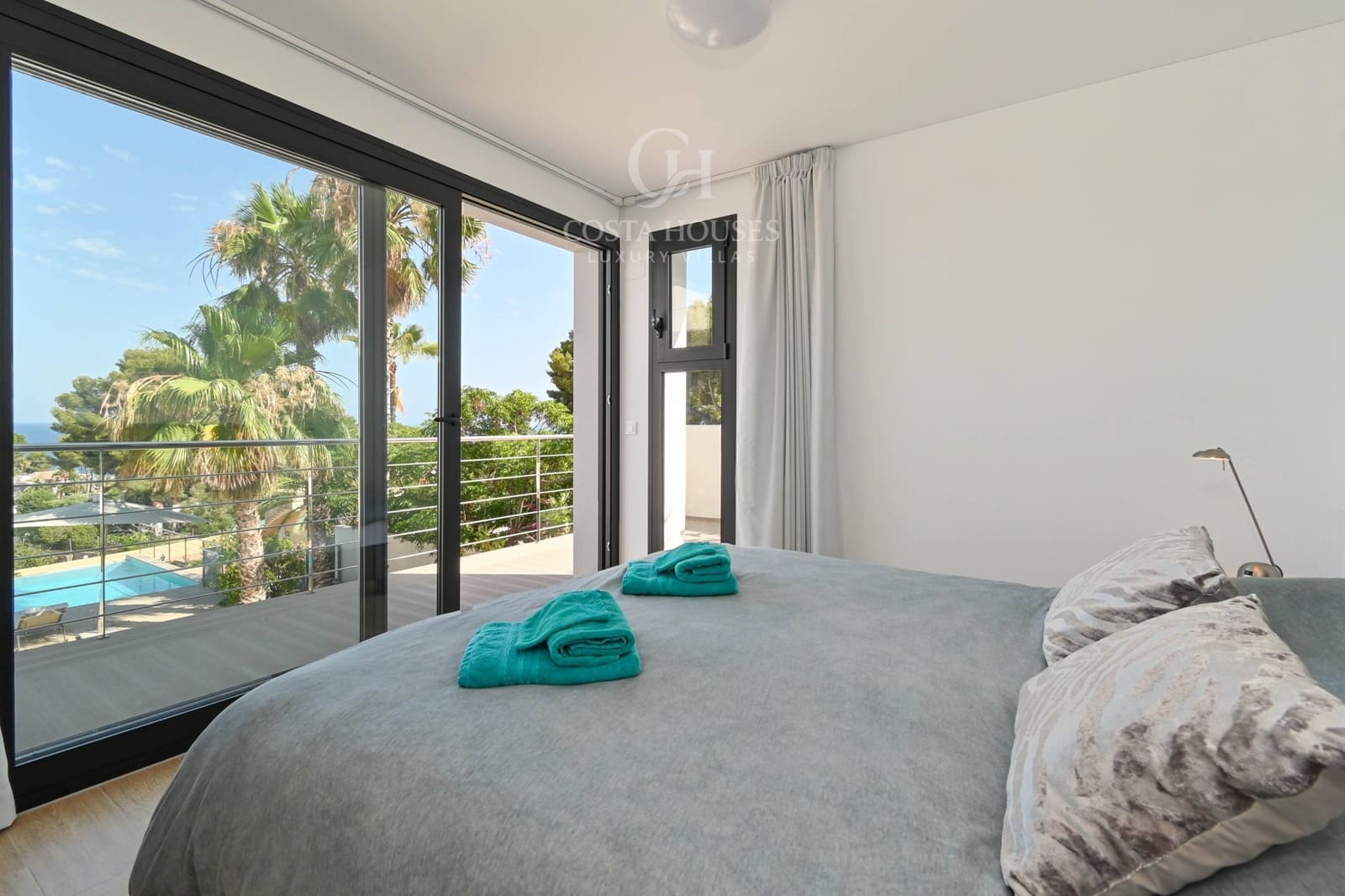 4 soveværelse Villa til salg i Moraira med swimmingpool garage - € 1.800.000 (Ref: 9265824)