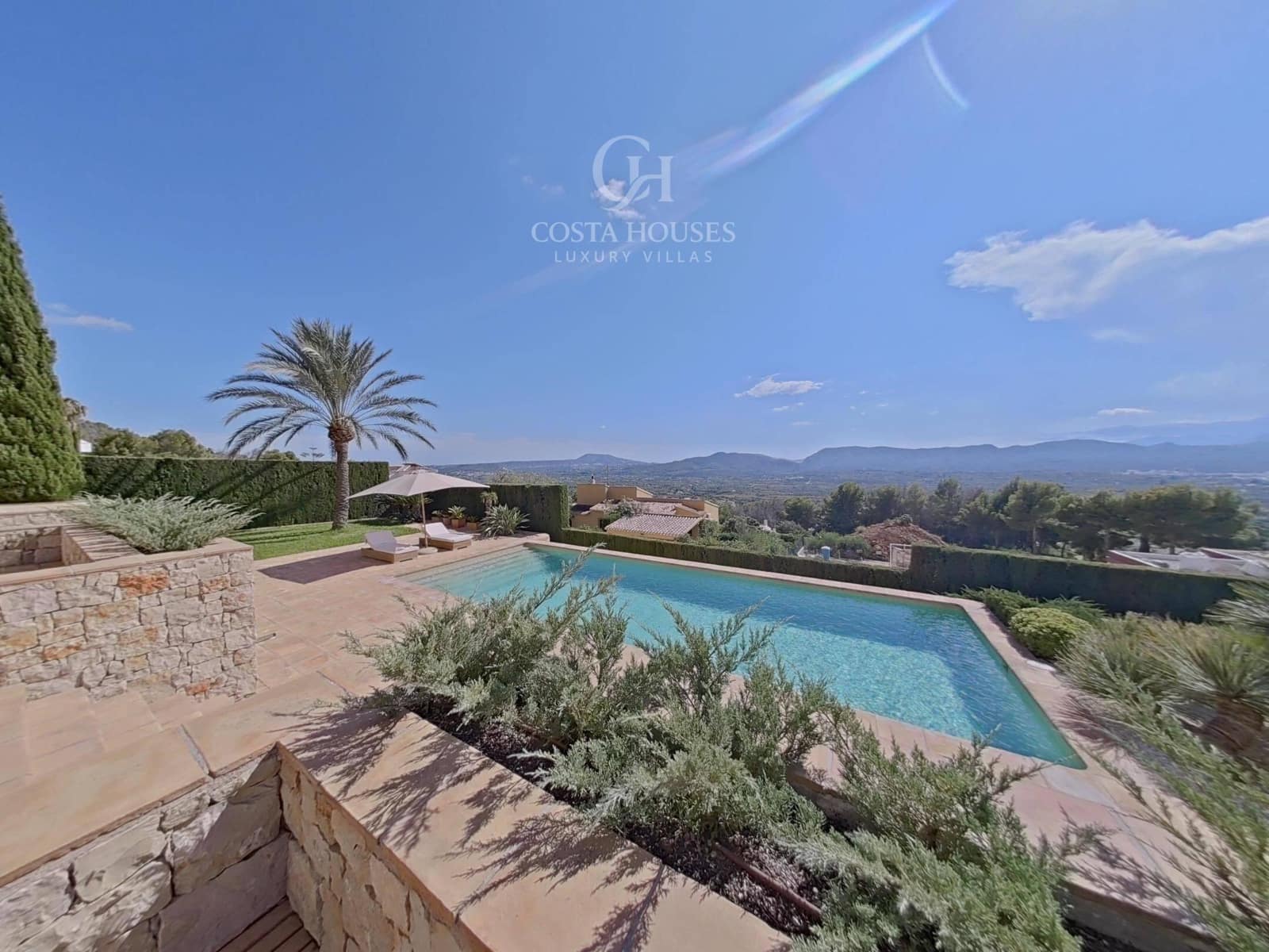 5 soveværelse Villa til salg i Javea / Xabia med swimmingpool garage - € 2.775.000 (Ref: 9276293)