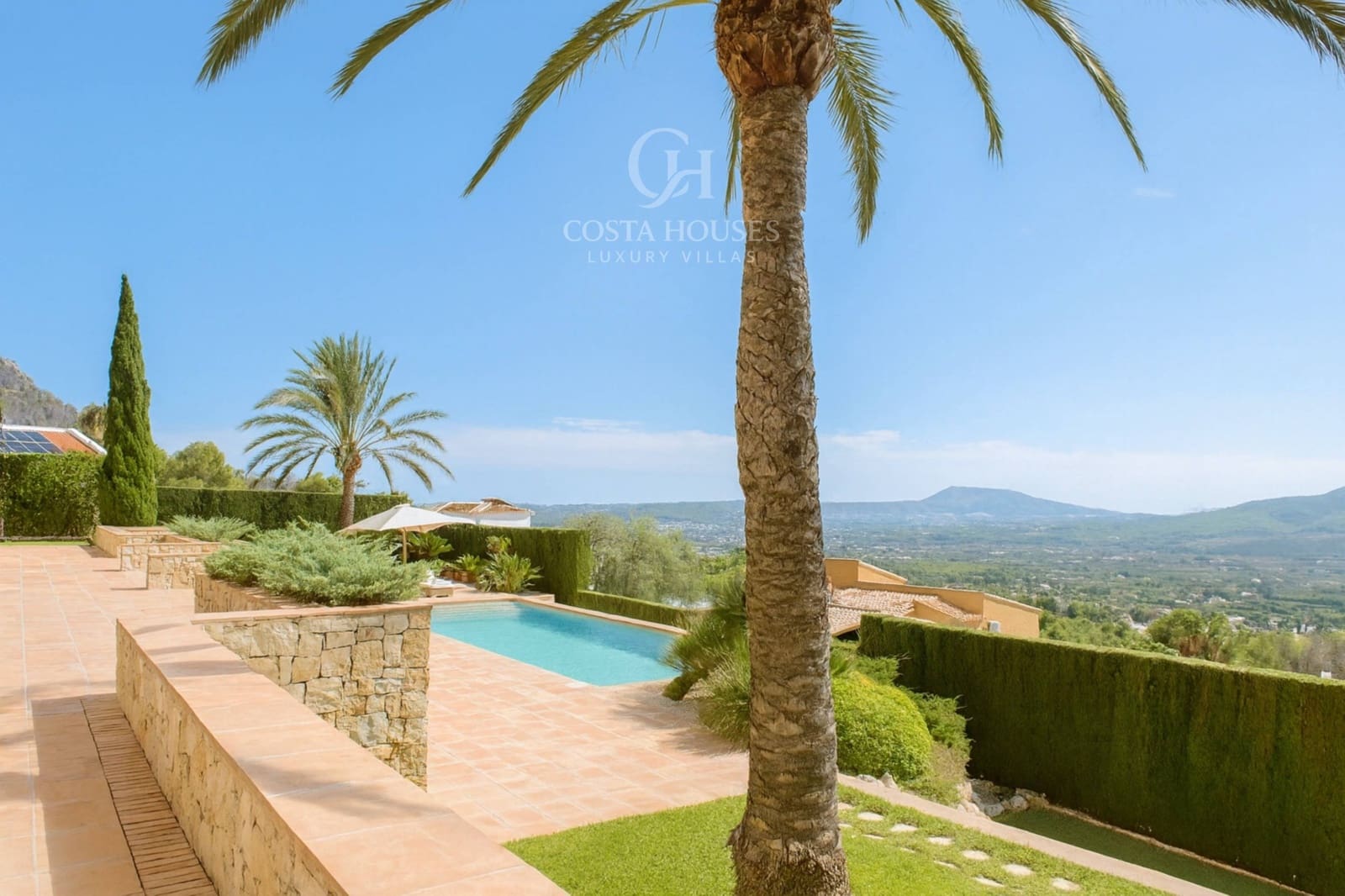 5 soveværelse Villa til salg i Javea / Xabia med swimmingpool garage - € 2.775.000 (Ref: 9276293)